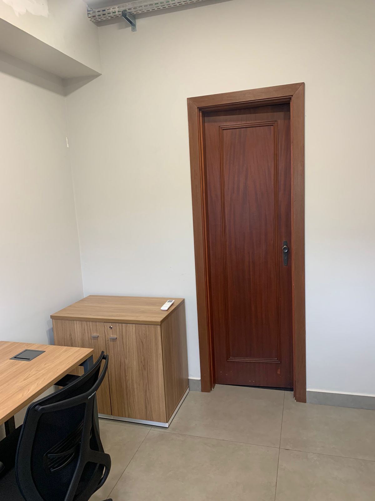 Foto da sala Escritório privativo para 5 posições · 0 a 10 m² em Chácara Cachoeira, Campo Grande (3/3)