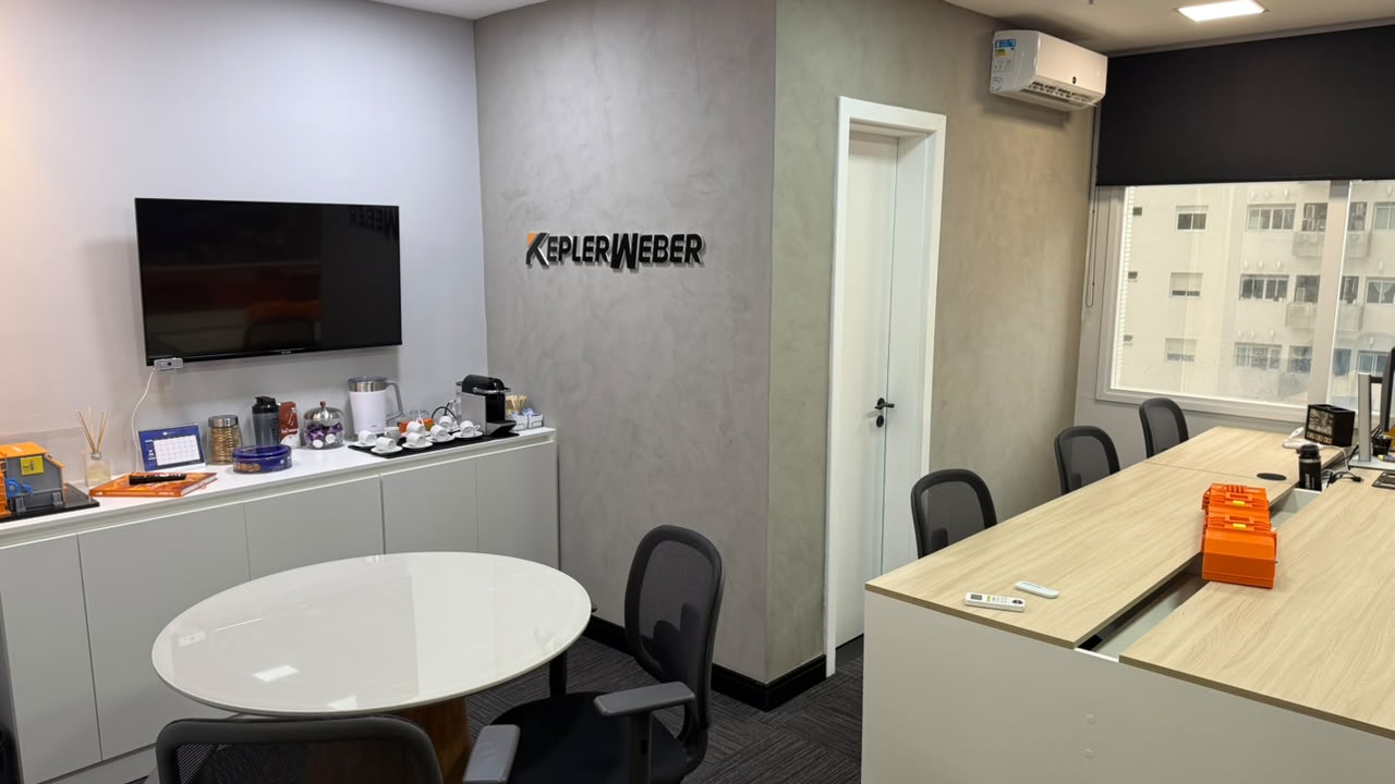 Foto da sala Escritório privativo para 6 posições · 10 a 20 m² em Aparecida, Santos (3/3)
