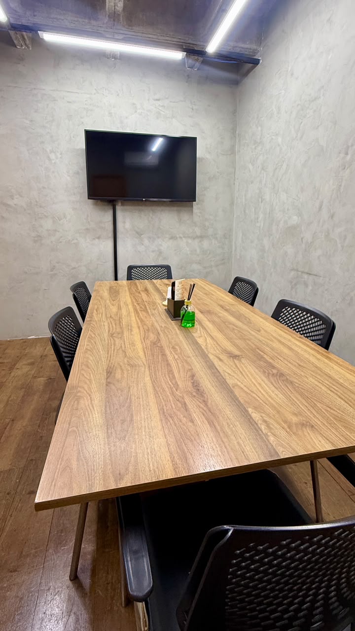 Foto da sala Sala Reunião - 95 — Faça Coworking (3/10)