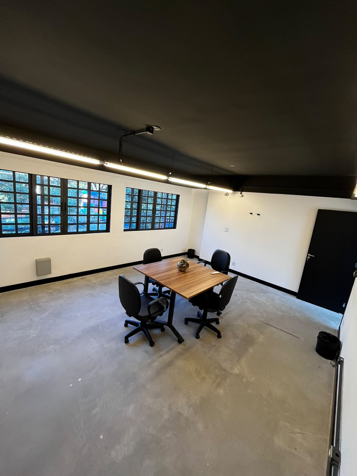 Foto de la sala Oficina privada para 3 puestos · 0 a 10 m² en Vila Gomes Cardim, São Paulo (2/3)