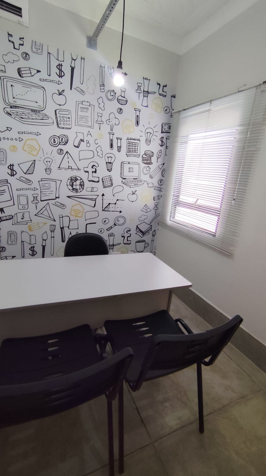 Foto da sala Escritório privativo para 2 posições · 0 a 10 m² em Marília, Marília (2/3)