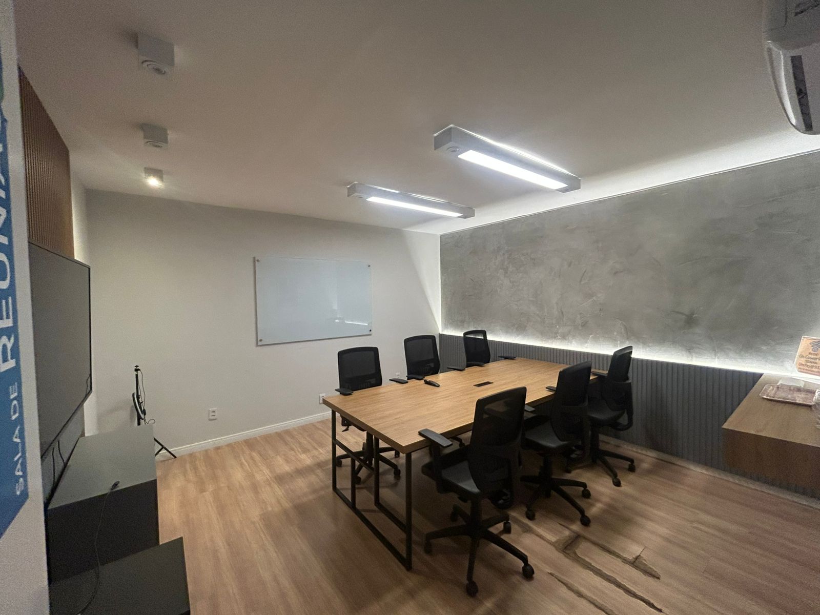 Foto da sala Sala de reunião — UN Coworking (3/9)
