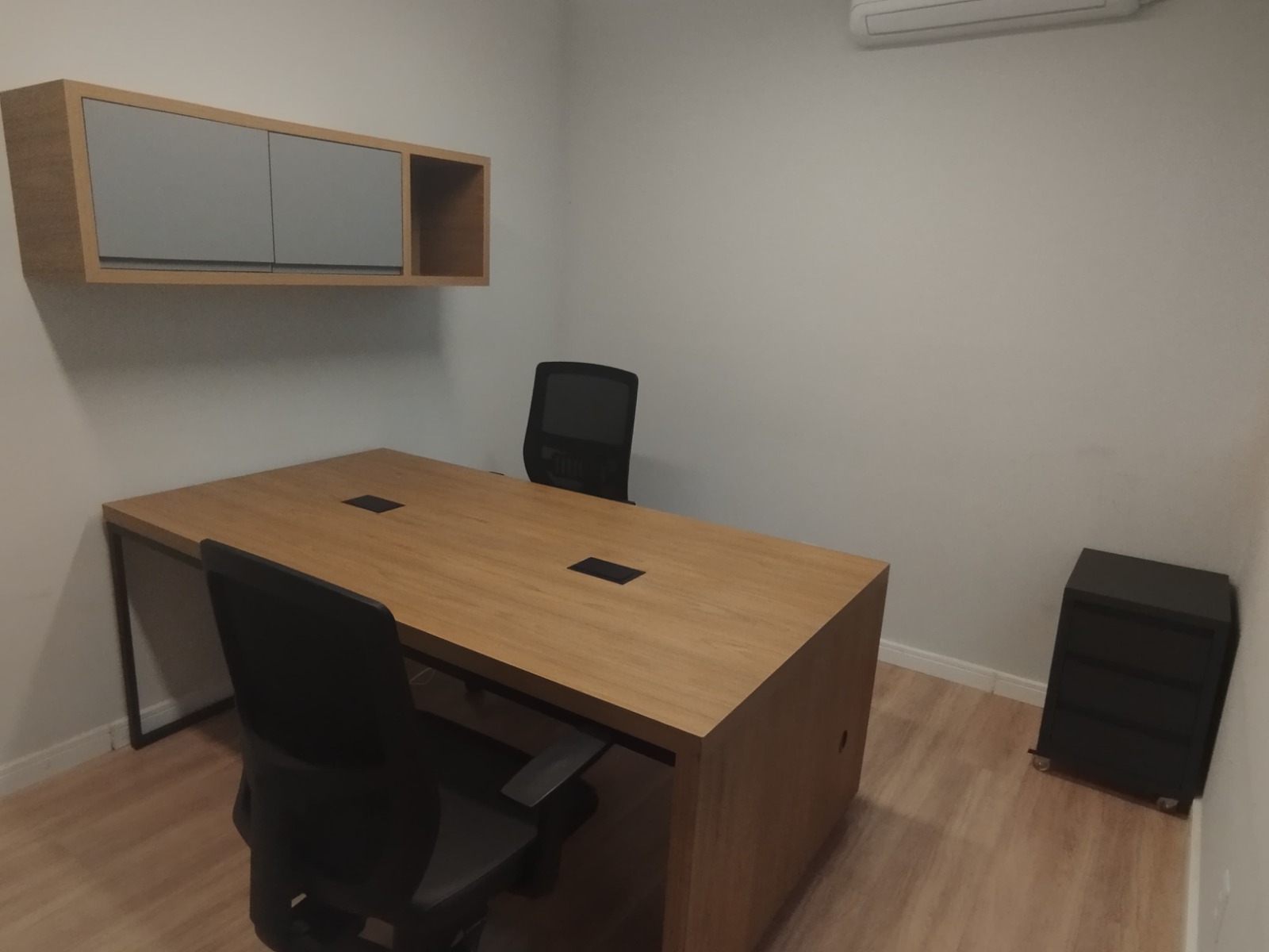 Foto da sala Escritório privativo para 2 posições · 10 a 20 m² em Centro, Campo Grande (3/3)