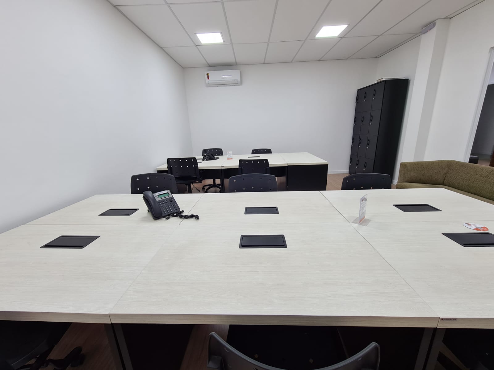 Foto da sala Escritório privativo para 12 posições · 40 a 50 m² em Vila Thereza, Vinhedo (1/3)