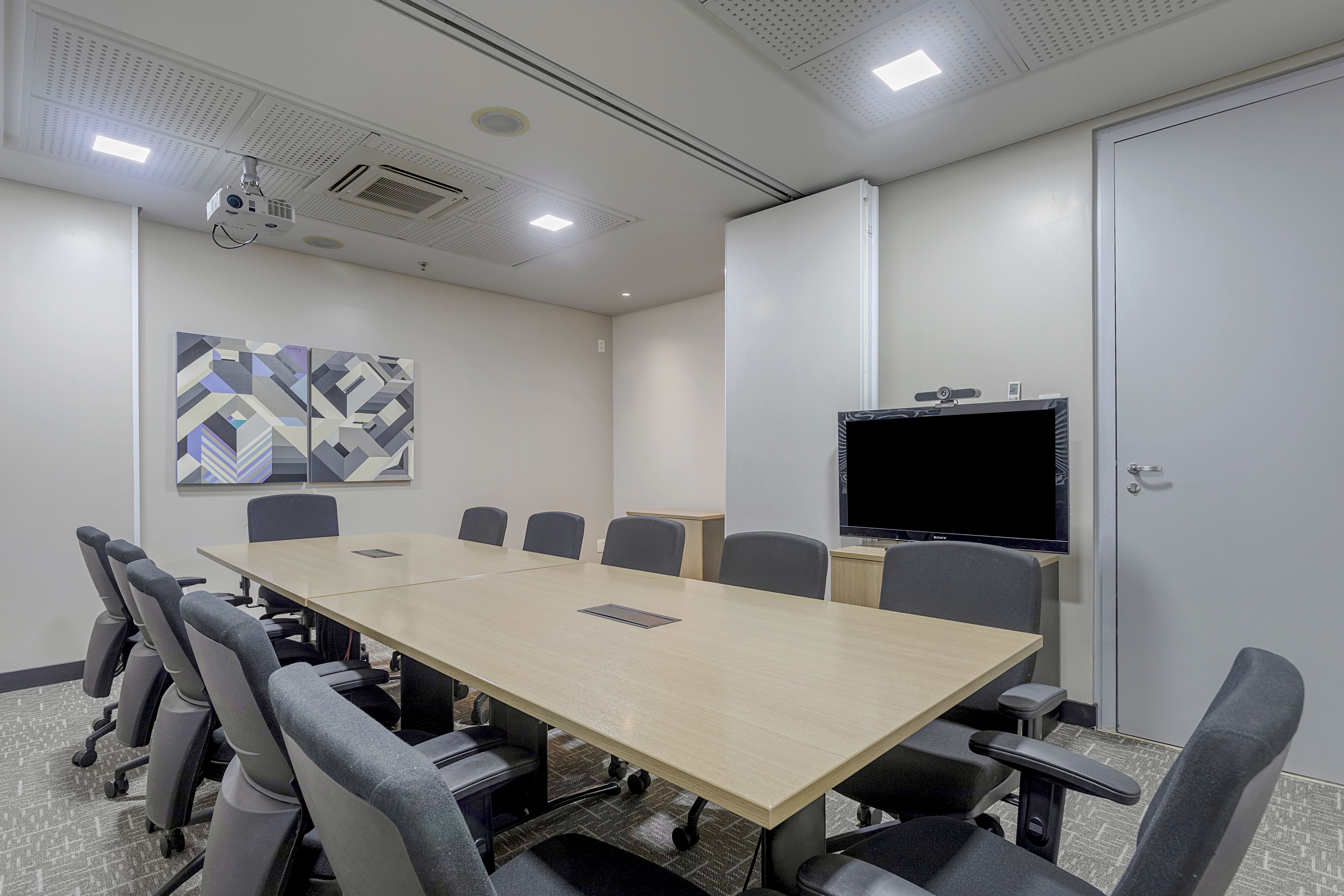 Sala de Reunião 12P — Caminho das Árvores, Salvador/BA