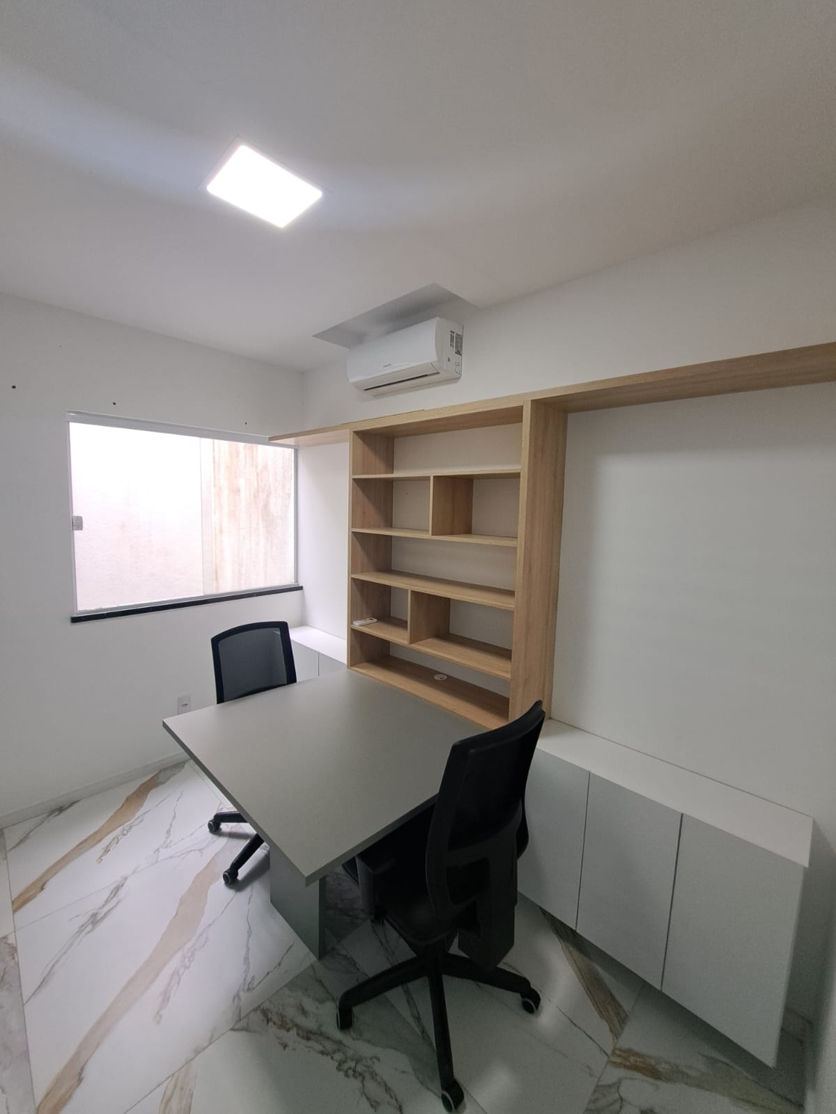 Foto de la sala Oficina privada para 2 puestos · 0 a 10 m² en Jabotiana, Aracaju (3/5)