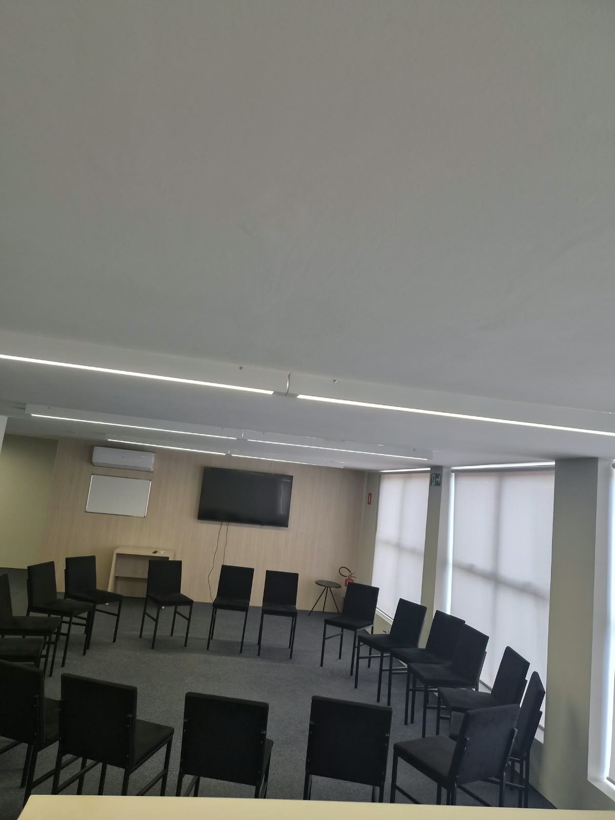 Foto da sala Escritório privativo para 45 posições · 20 a 30 m² em Parque das Américas, Uberaba (2/3)