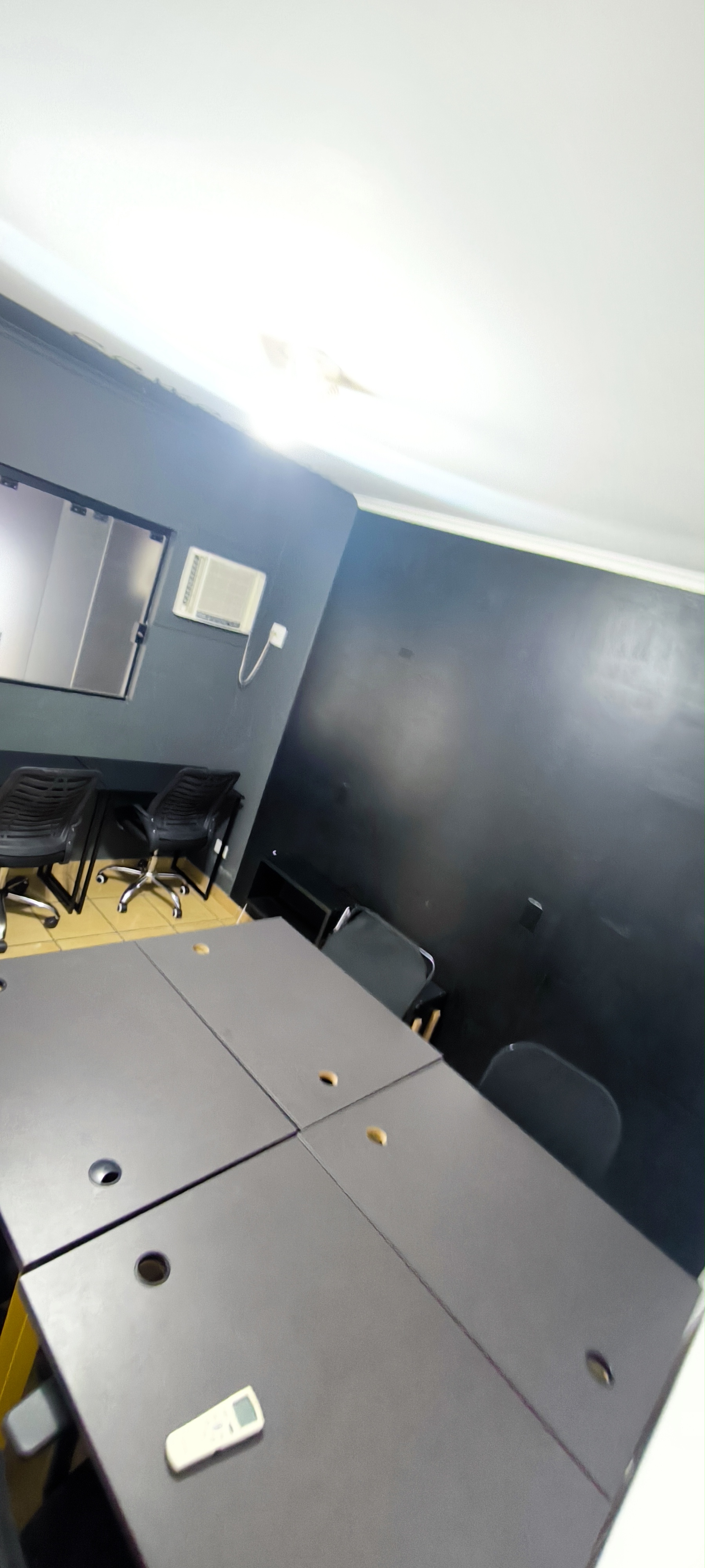 Foto da sala Escritório privativo para 6 posições · 10 a 20 m² em Jardim Maria do Carmo, Sorocaba (2/3)