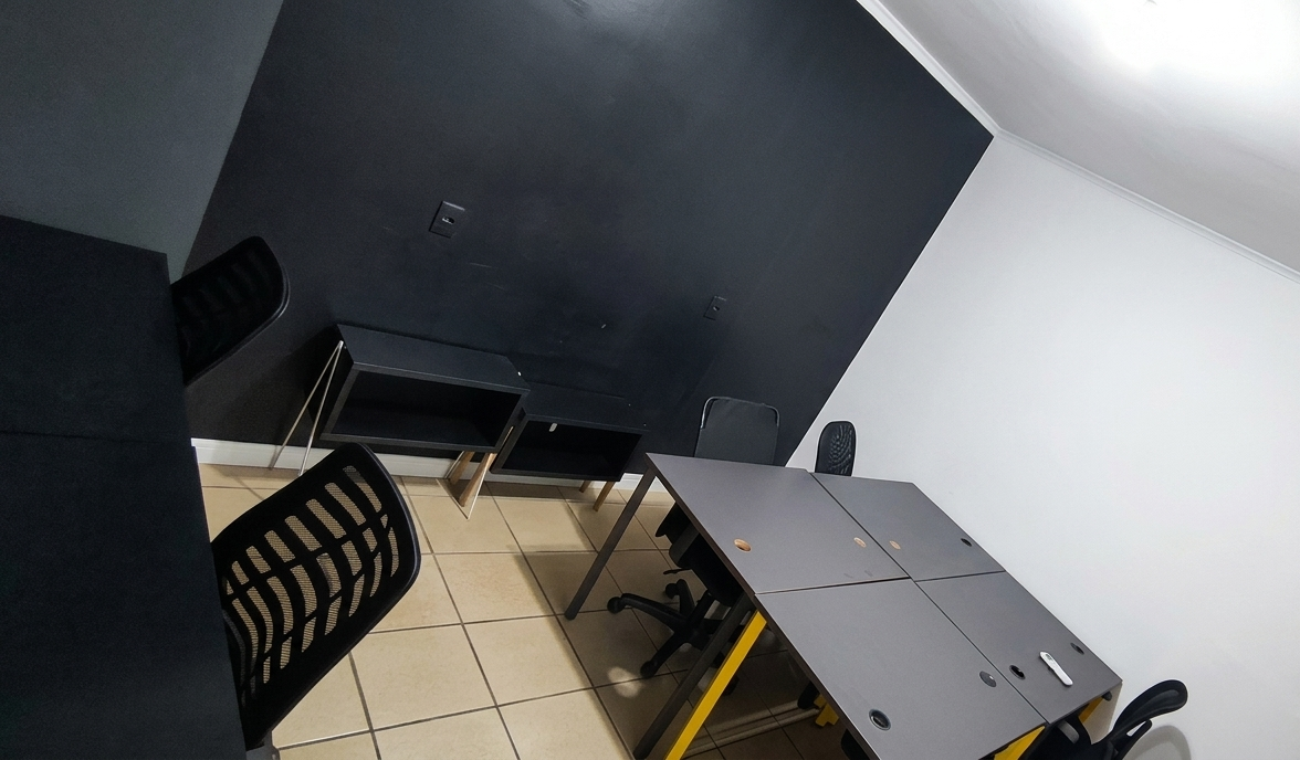 Foto da sala Escritório privativo para 6 posições · 10 a 20 m² em Jardim Maria do Carmo, Sorocaba (1/3)