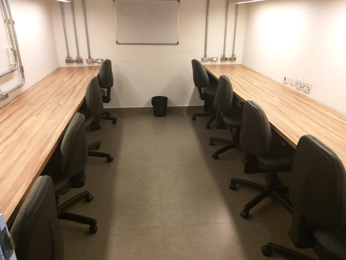 Foto de la sala Oficina privada para 8 puestos · 10 a 20 m² en Centro, Guarulhos (2/3)