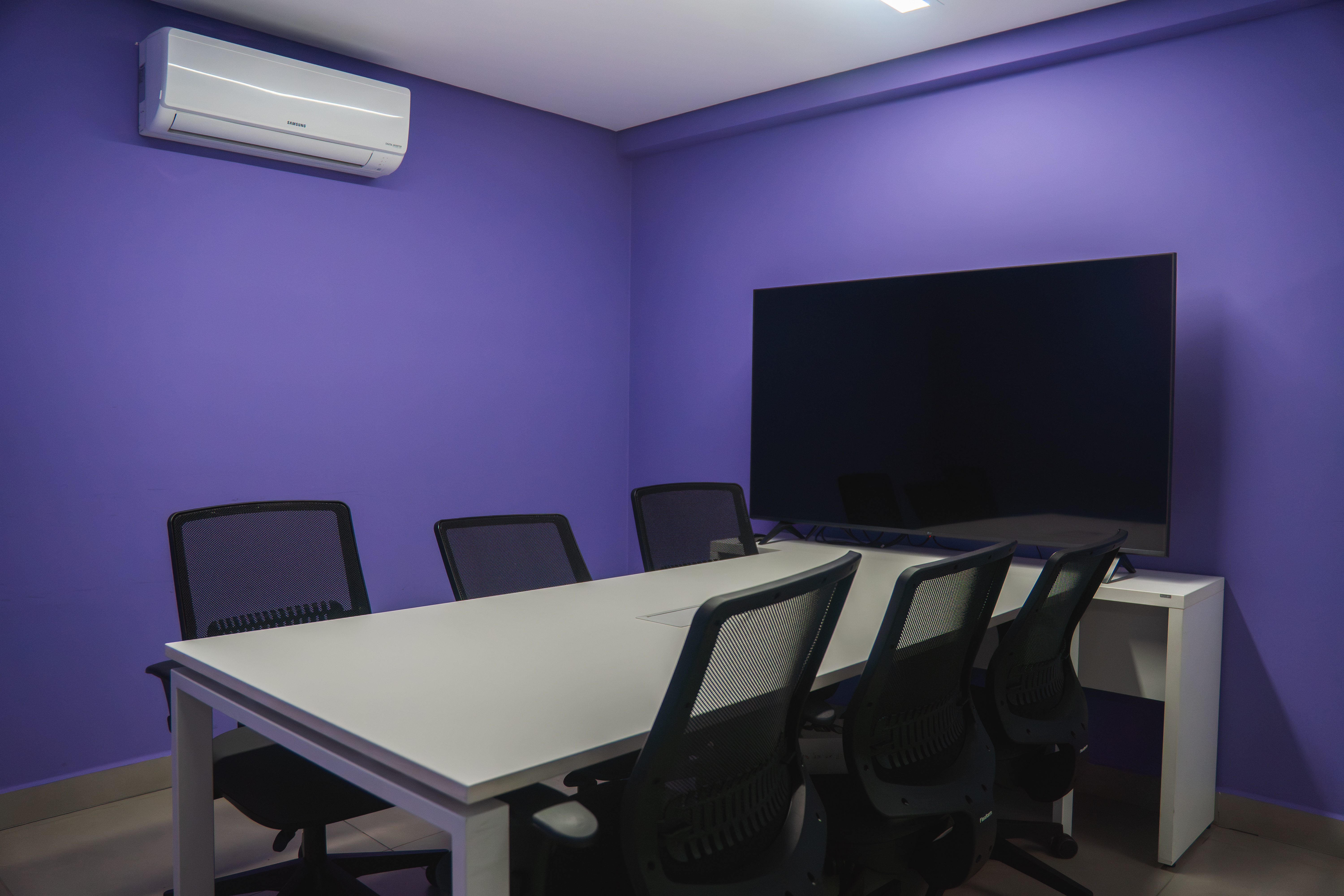 Sala de Reunião - Roxa — Santa Mônica, Uberlândia/MG