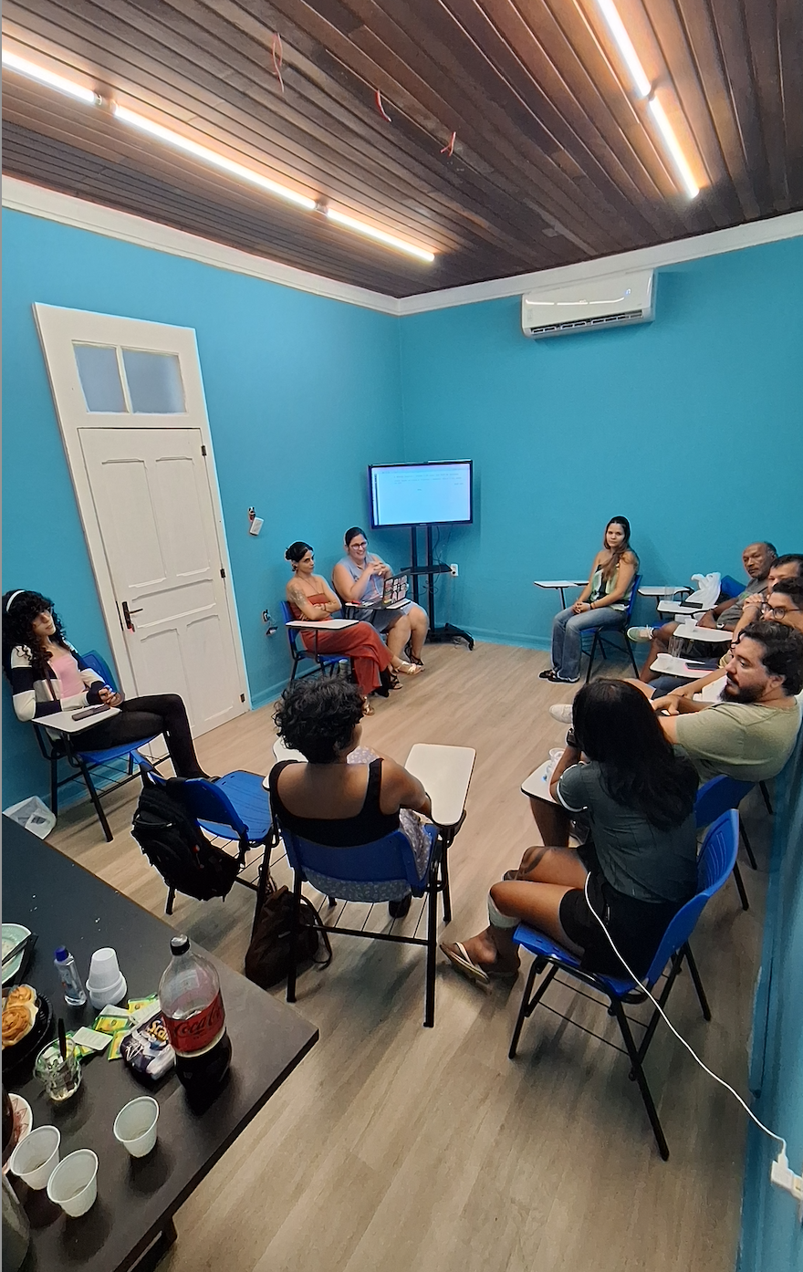 Foto de la sala Sala de Reunião — Casa Libra (3/12)