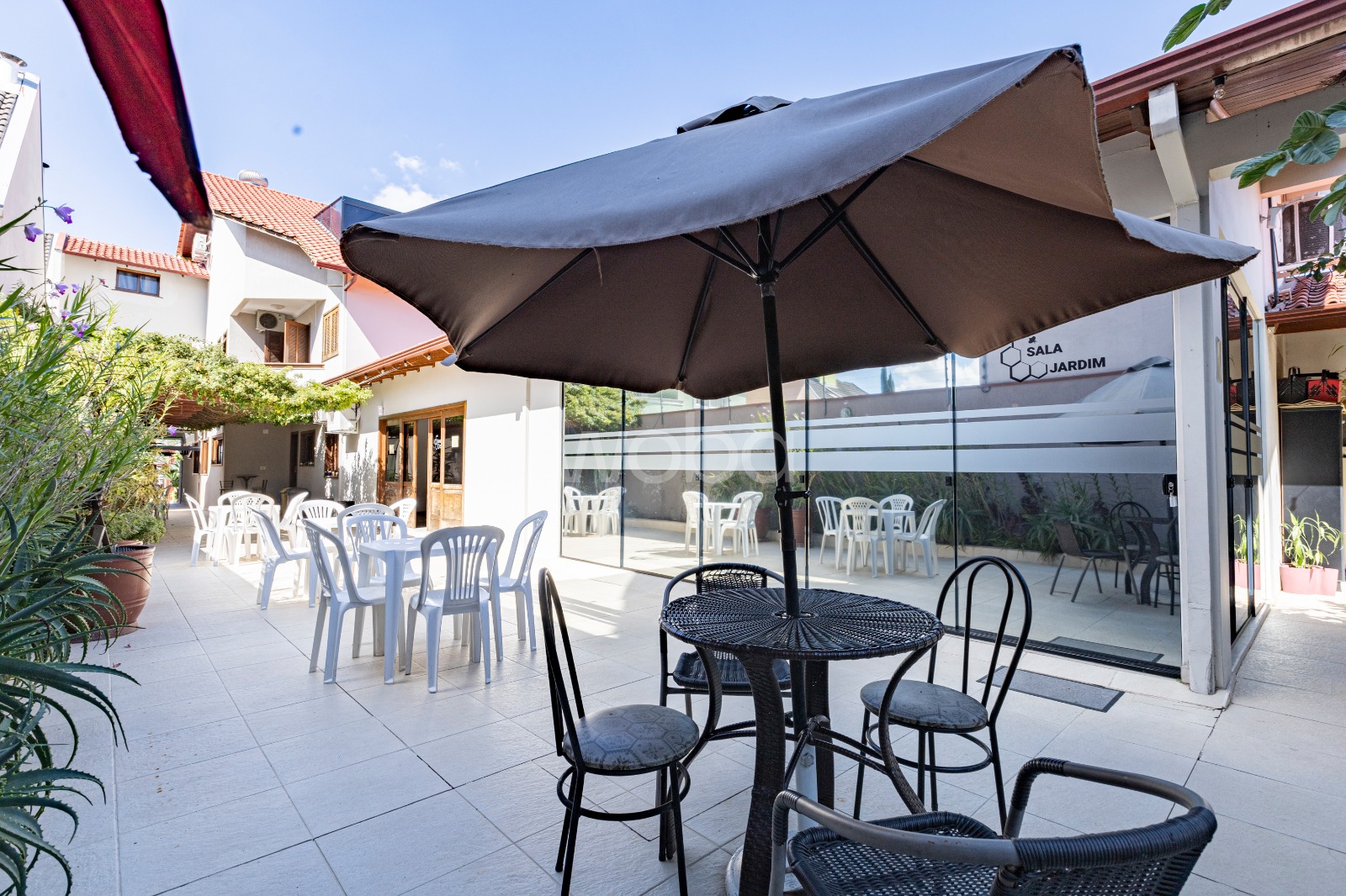 Foto de la sala Oficina privada para 20 puestos · 90 a 100 m² en Jardim das Américas, Curitiba (4/5)