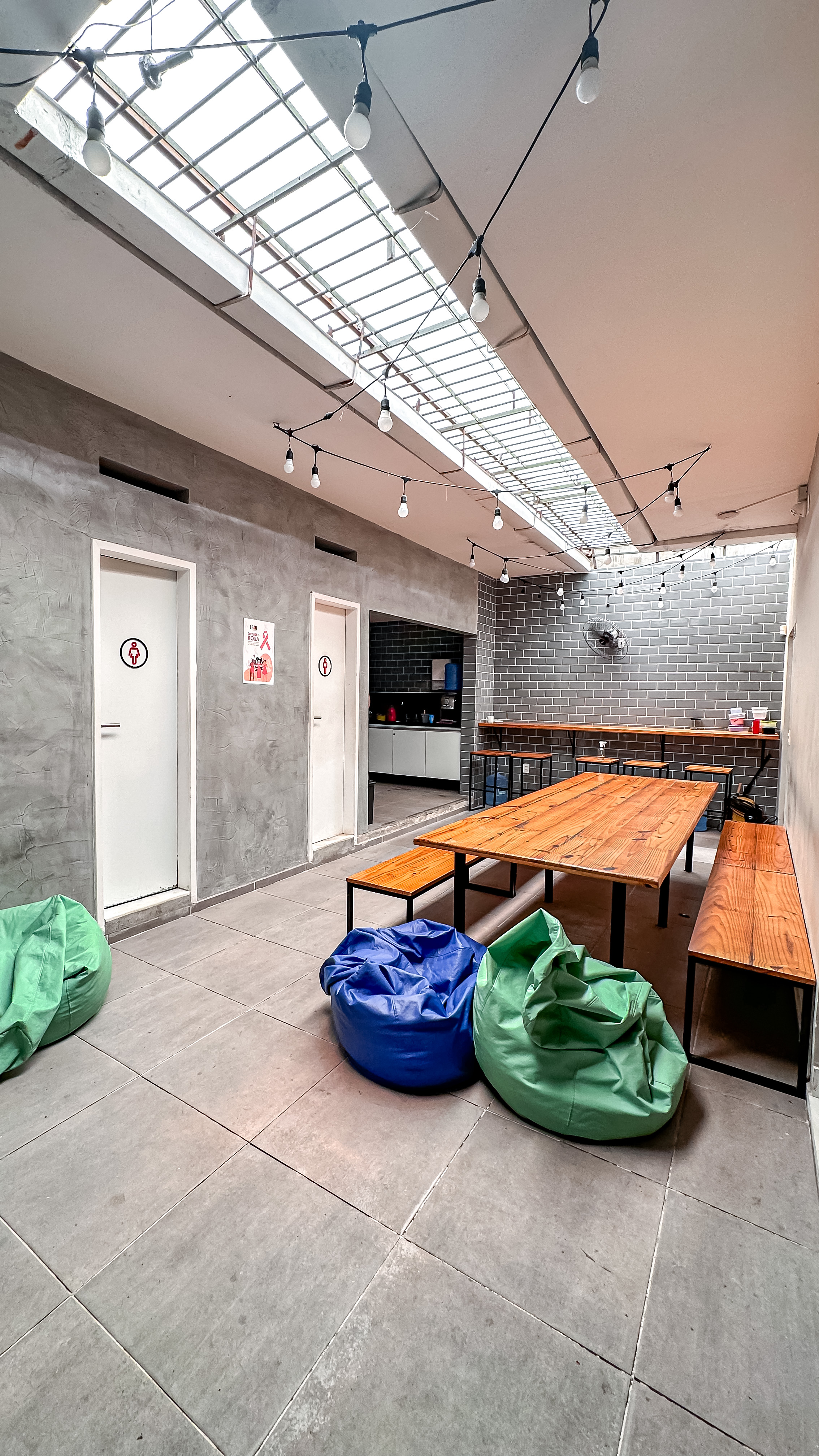 Foto de la sala Oficina privada para 6 puestos · 10 a 20 m² en Casa Forte, Recife (2/3)