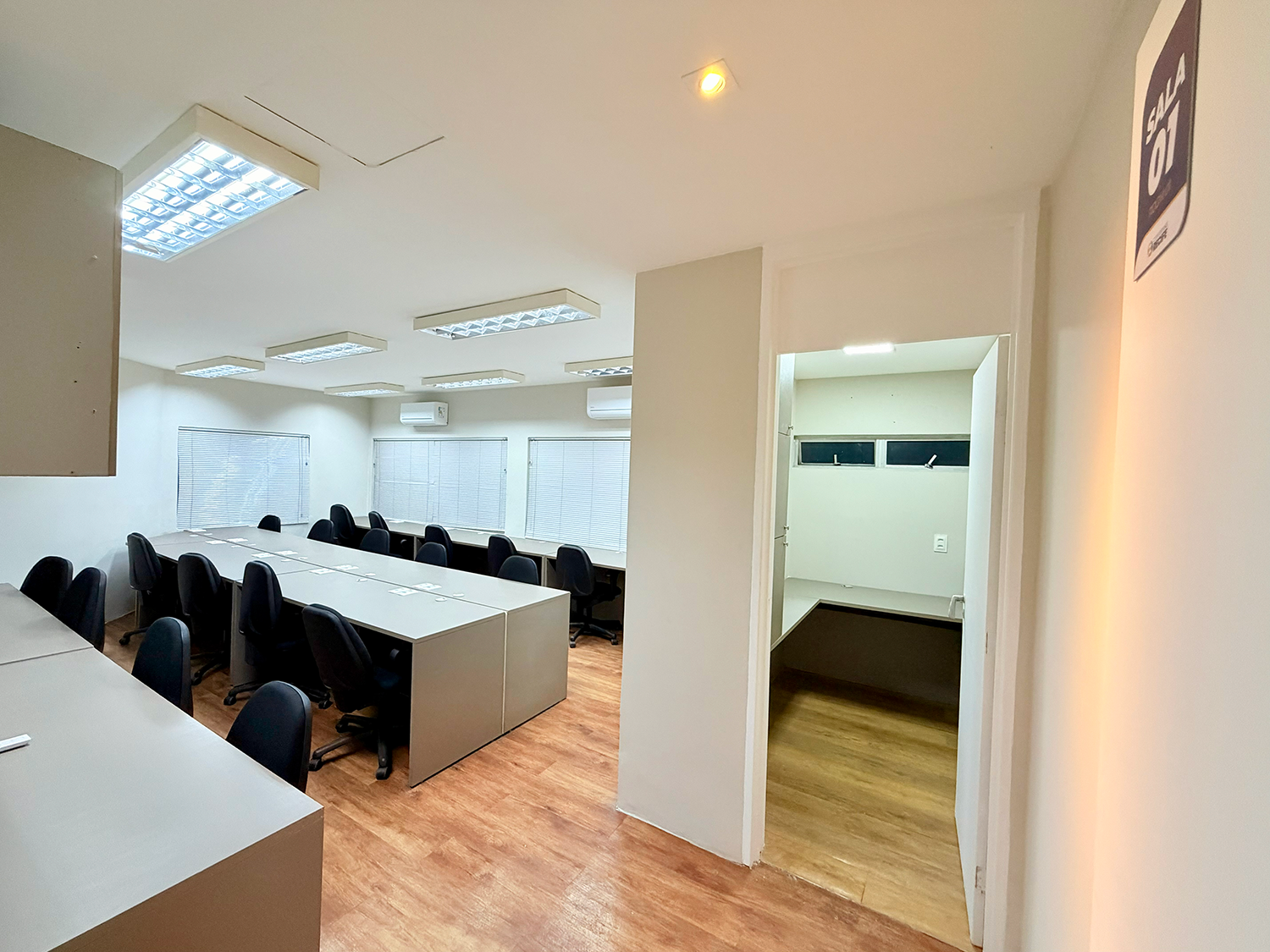 Foto da sala Escritório privativo para 20 posições · 30 a 40 m² em Espinheiro, Recife (1/5)