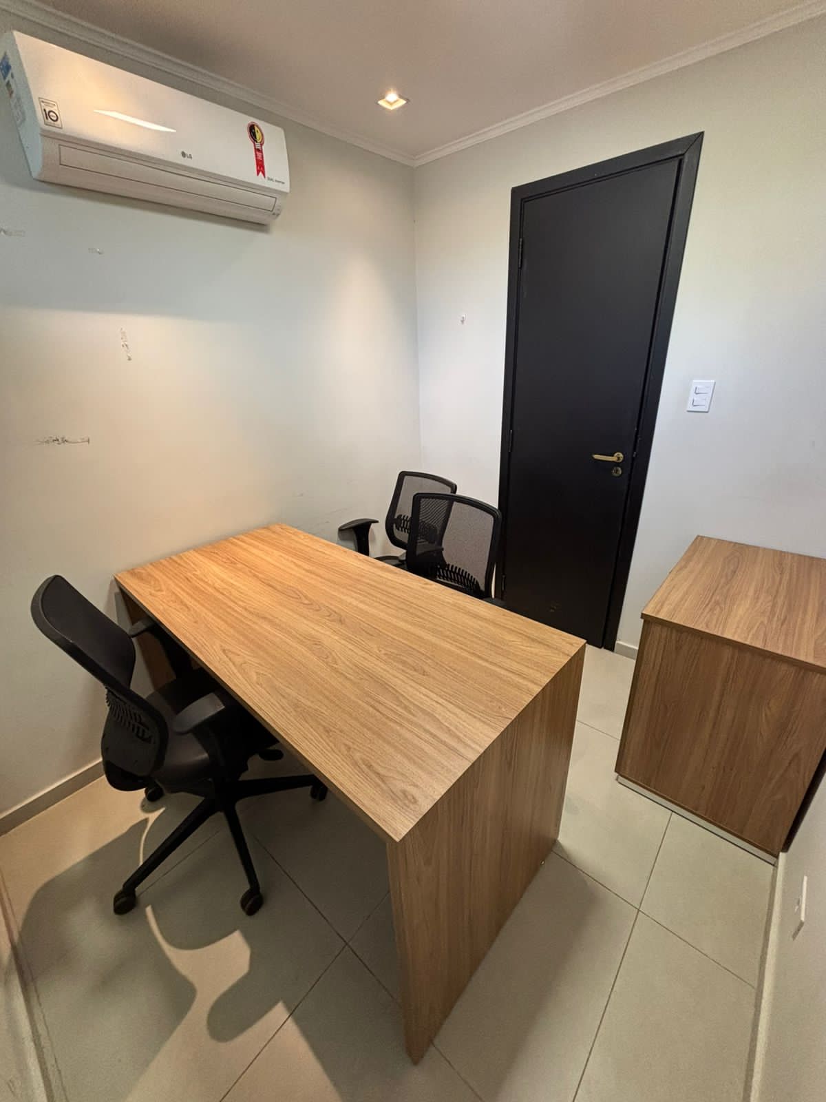 Foto da sala Escritório privativo para 1 posição · 0 a 10 m² em Jardim São Bento, Campo Grande (2/3)
