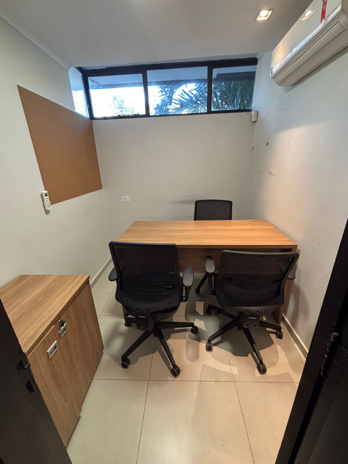 Foto da sala Escritório privativo para 1 posição · 0 a 10 m² em Jardim São Bento, Campo Grande (1/3)