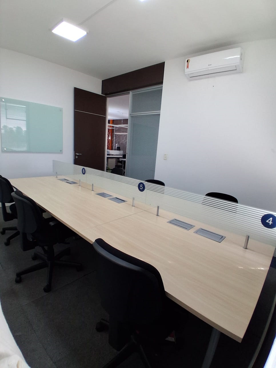 Foto da sala Escritório privativo para 6 posições · 0 a 10 m² em Nossa Senhora do Perpetuo Socorro, Pindamonhangaba (1/5)