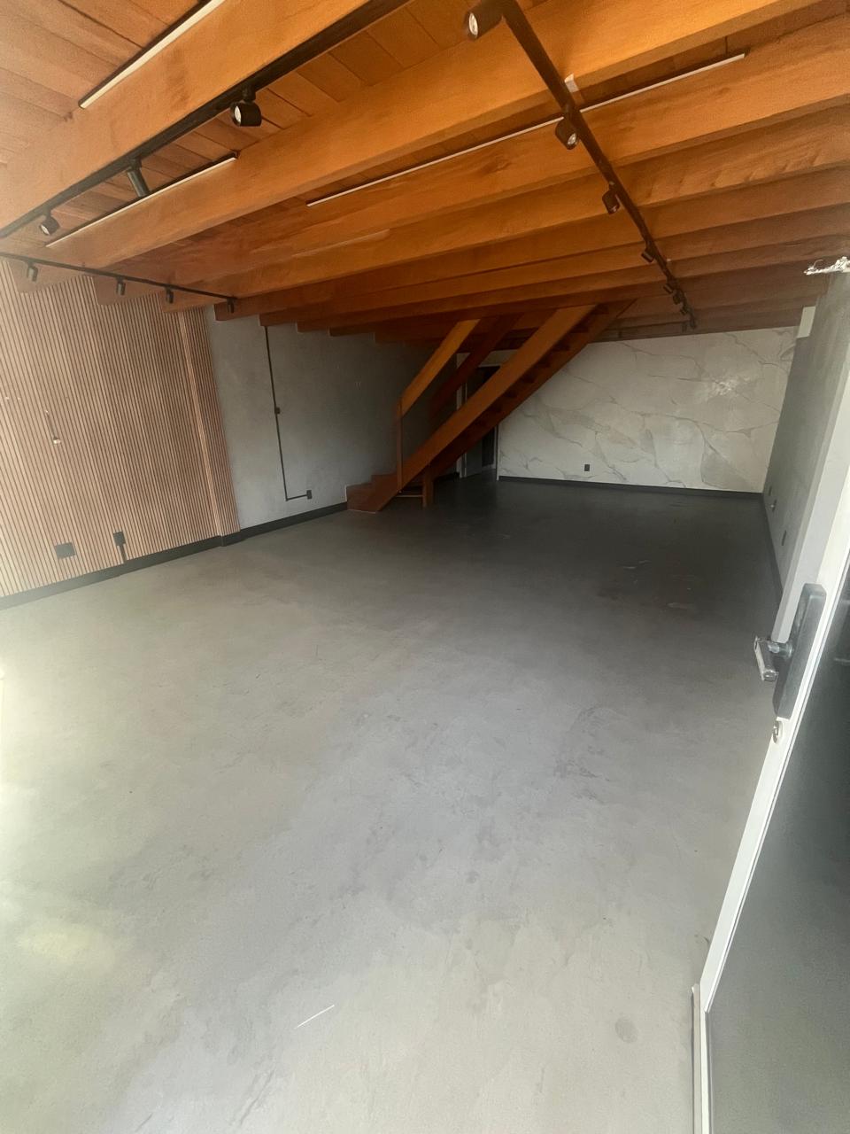 Foto da sala Escritório privativo para 25 posições · 120 a 130 m² em Enseada do Suá, Vitória (3/3)