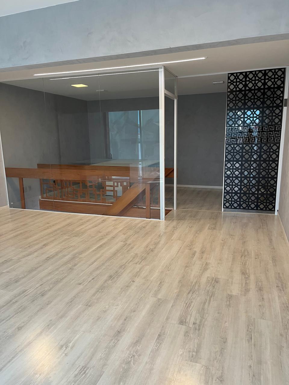 Foto da sala Escritório privativo para 25 posições · 120 a 130 m² em Enseada do Suá, Vitória (2/3)