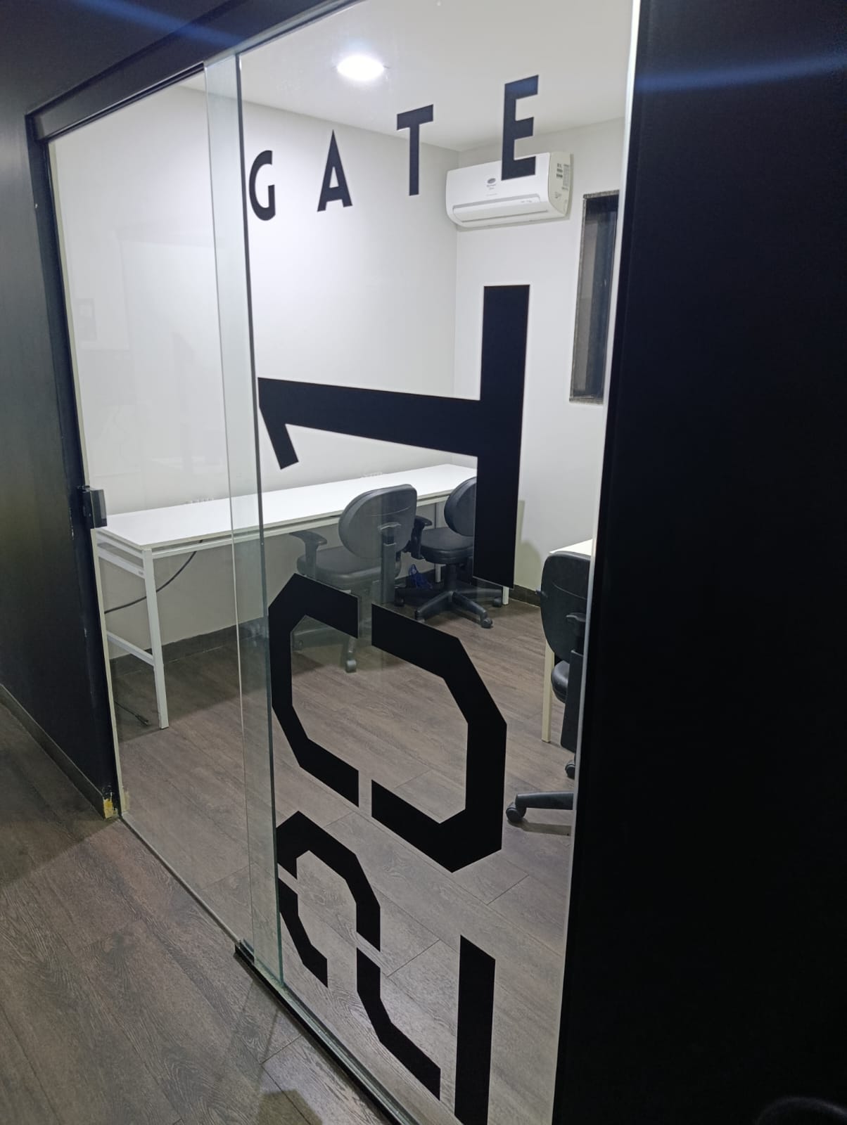 Foto de la sala Oficina privada para 4 puestos · 0 a 10 m² en Nazaré, Belém (2/3)