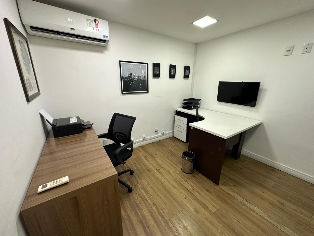 Foto de la sala Oficina privada para 5 puestos · 0 a 10 m² en Nazaré, Belém (3/3)