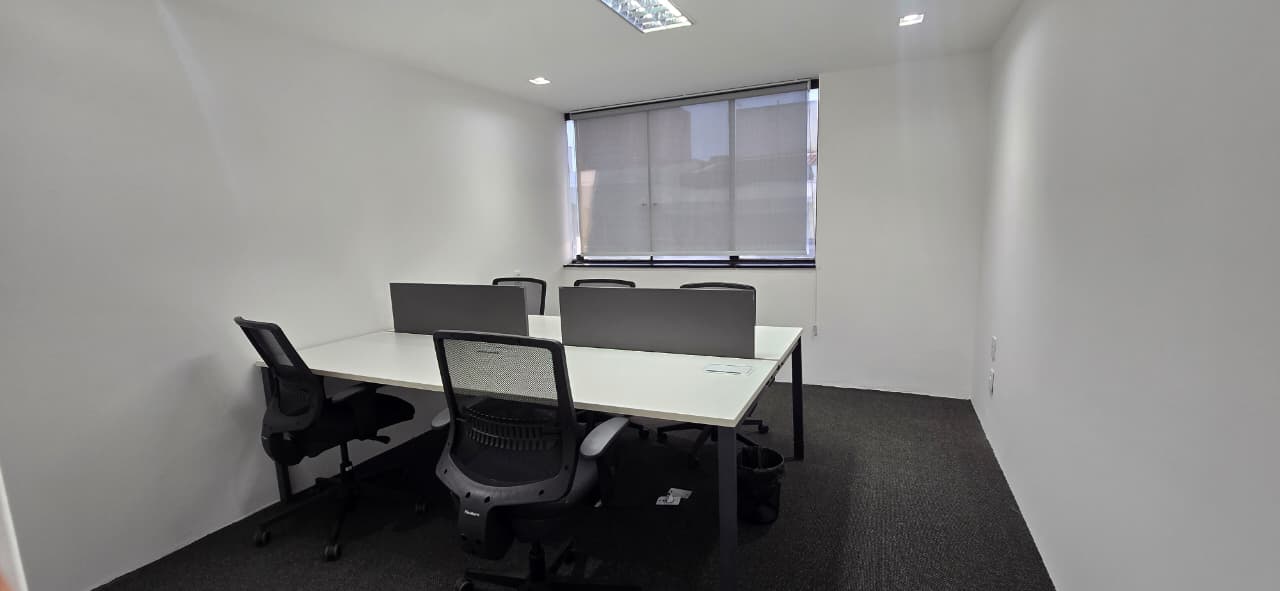 Foto da sala Escritório privativo para 6 posições · 10 a 20 m² em Barra da Tijuca, Rio de Janeiro (1/3)