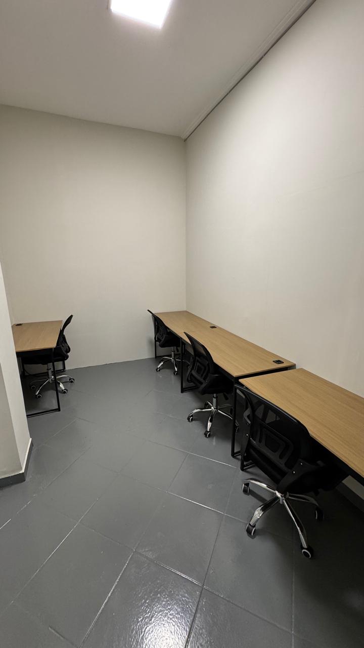 Foto da sala Escritório privativo para 4 posições · 0 a 10 m² em Jardim Florido, Canaã dos Carajás (3/3)