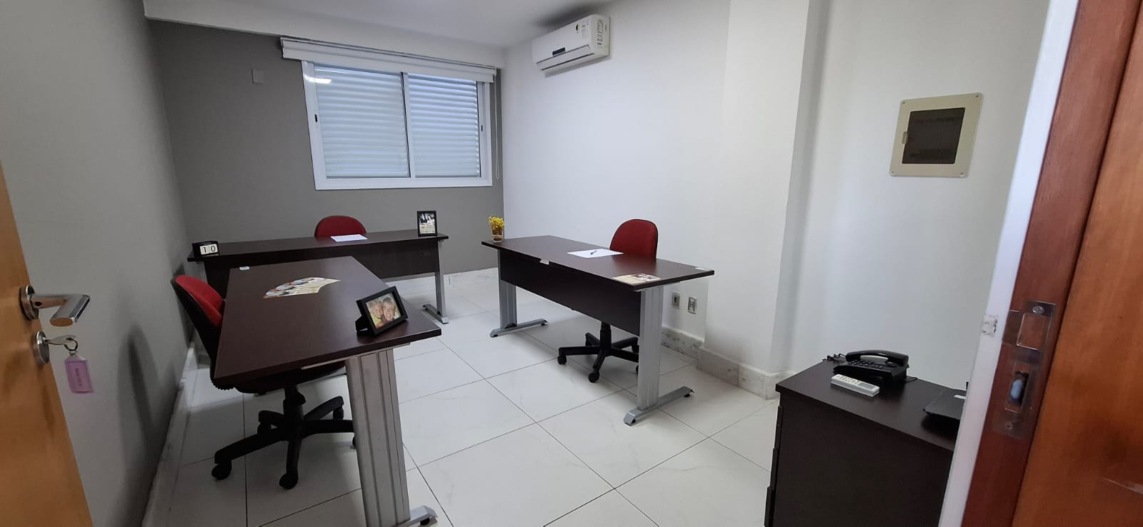 Photo of the room Private office for 4 seats · 10 to 20 m² in Mata da Praia, Vitória (3/4)