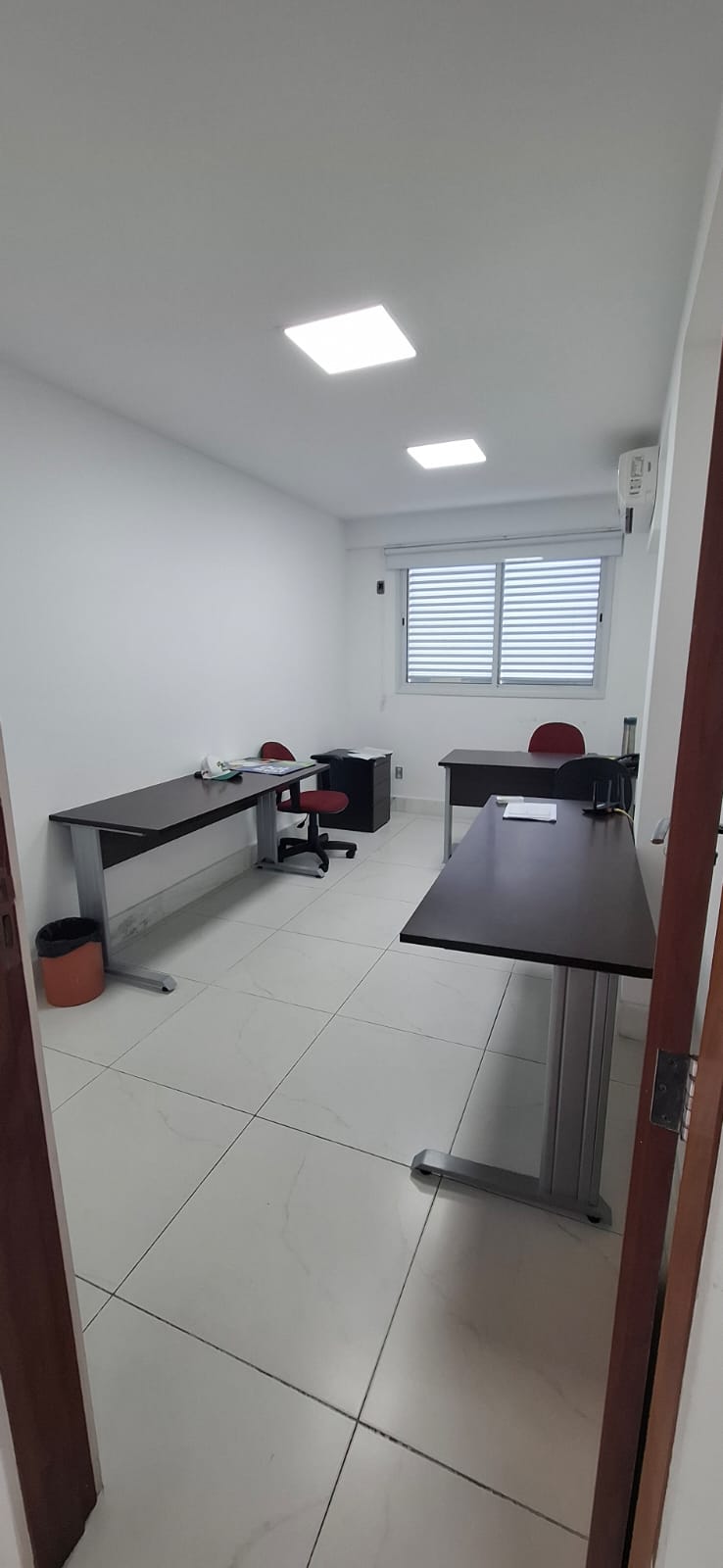 Foto de la sala Oficina privada para 3 puestos · 10 a 20 m² en Mata da Praia, Vitória (3/3)