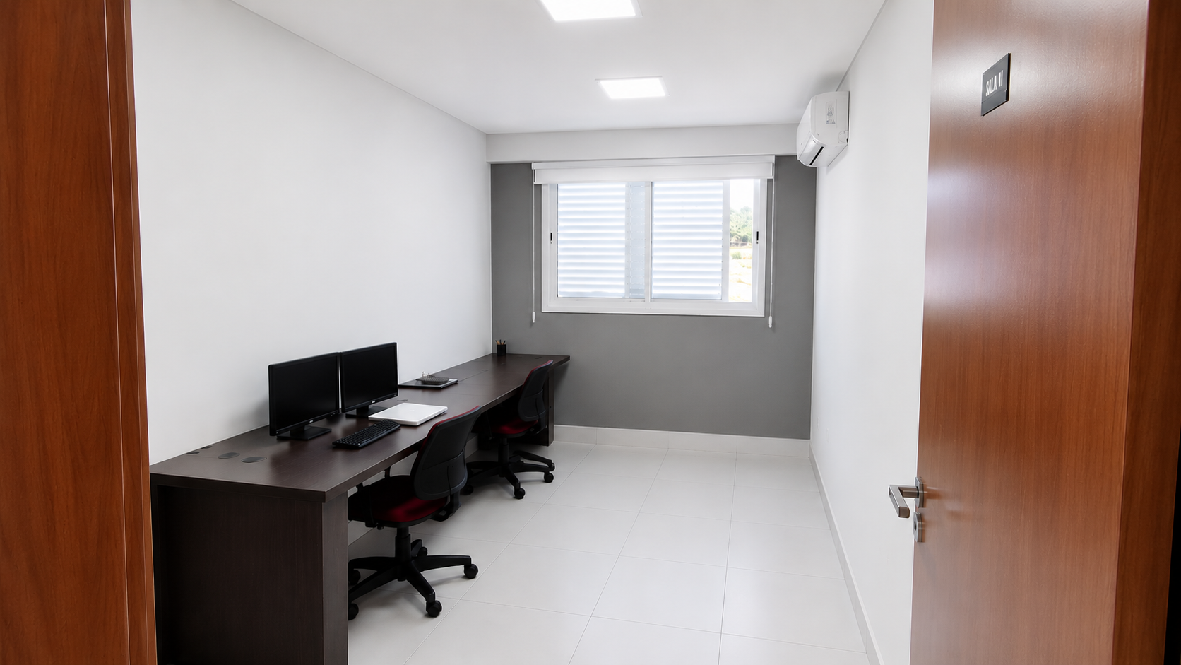 Foto de la sala Oficina privada para 3 puestos · 10 a 20 m² en Mata da Praia, Vitória (1/3)