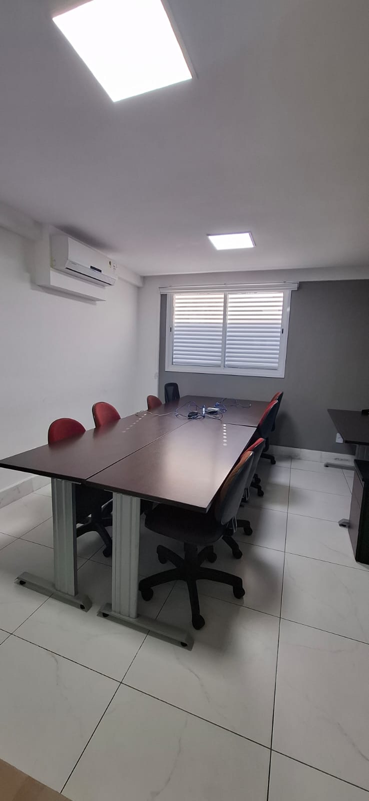 Foto da sala Escritório privativo para 8 posições · 10 a 20 m² em Mata da Praia, Vitória (3/3)