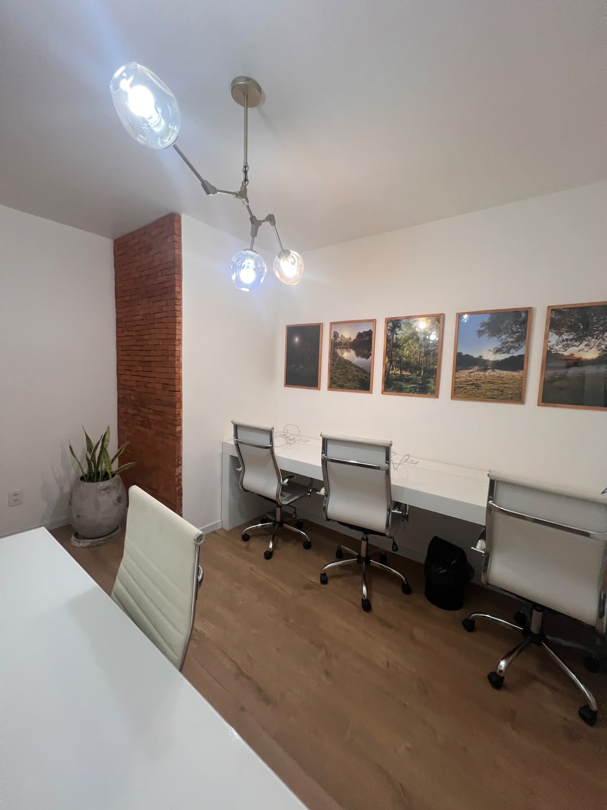 Foto da sala Escritório privativo para 4 posições · 10 a 20 m² em Centro, Santa Maria (1/3)