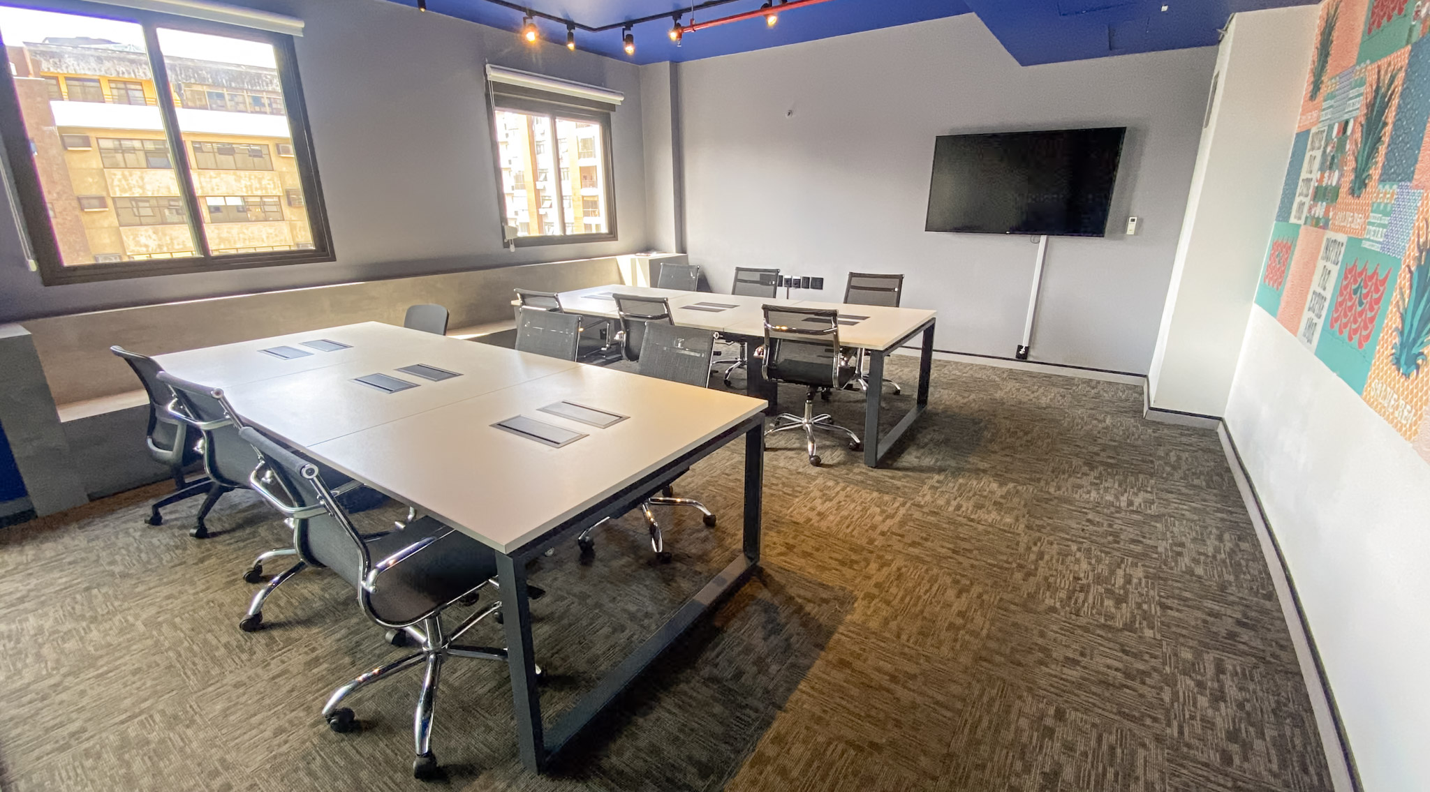 Foto de la sala Oficina privada para 12 puestos · 30 a 40 m² en Auxiliadora, Porto Alegre (2/3)