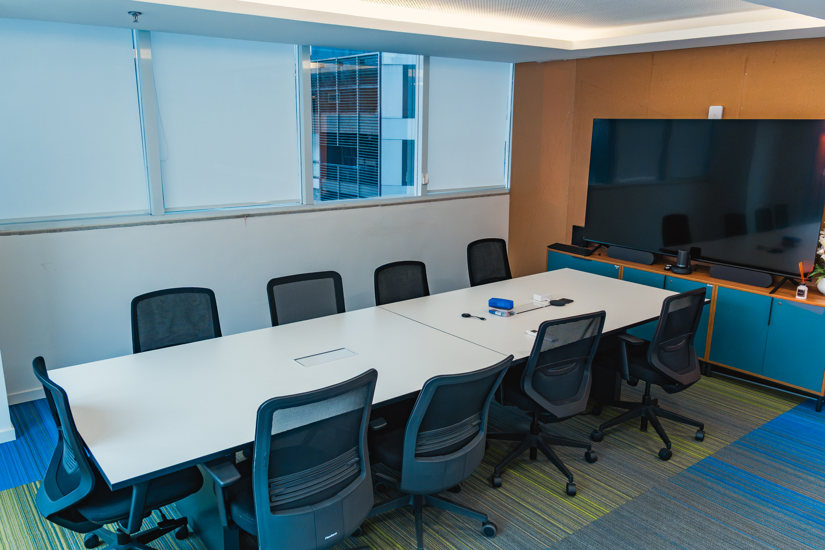 Foto da sala Escritório privativo para 12 posições · 40 a 50 m² em Pinheiros, São Paulo (3/5)