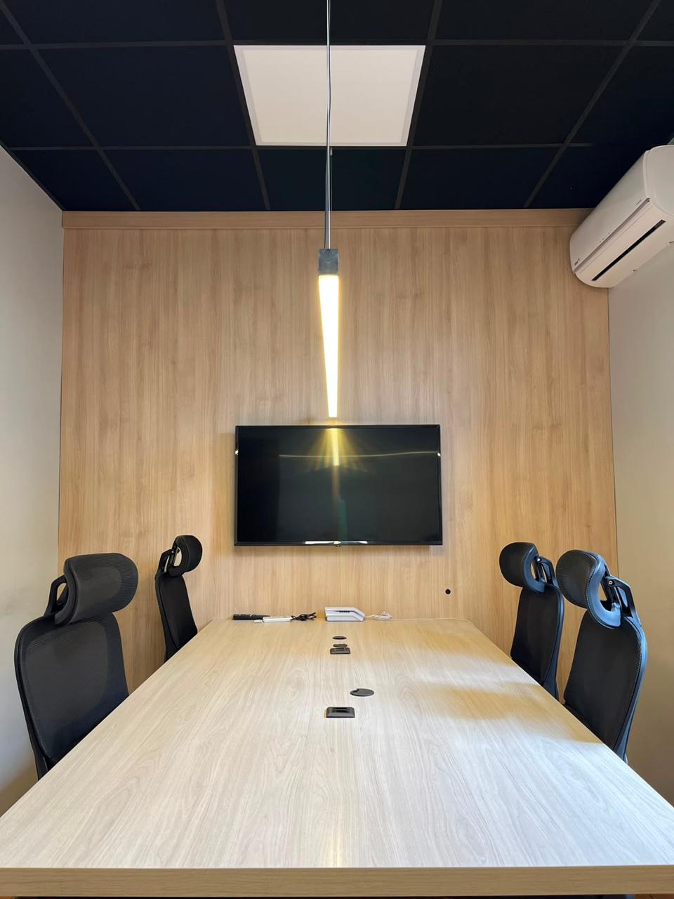 Foto da sala Escritório privativo para 5 posições · 10 a 20 m² em Centro, Santa Rosa (1/3)