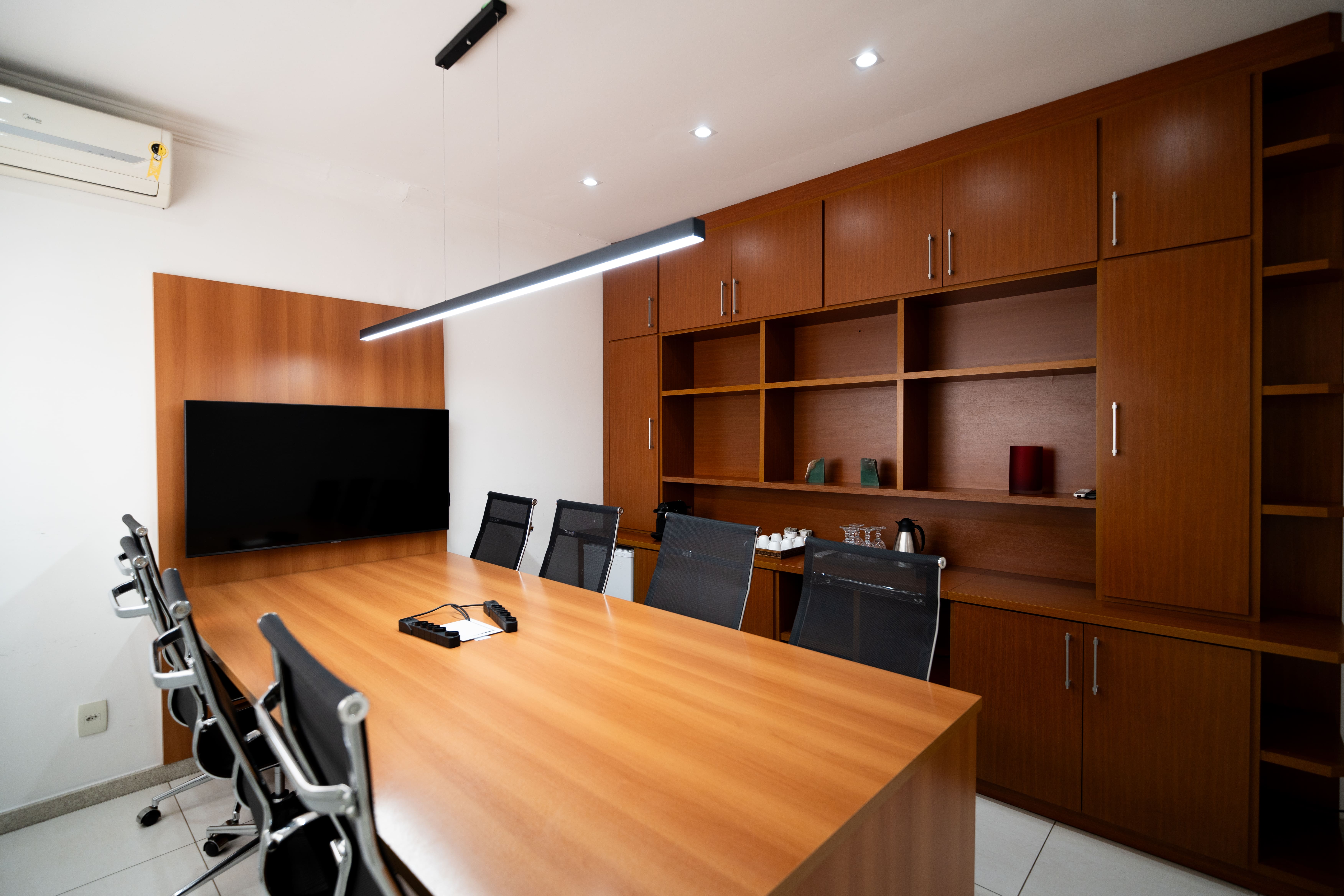 Sala 3 - Até 8 Pessoas — Vila Garcia, Jundiaí/SP