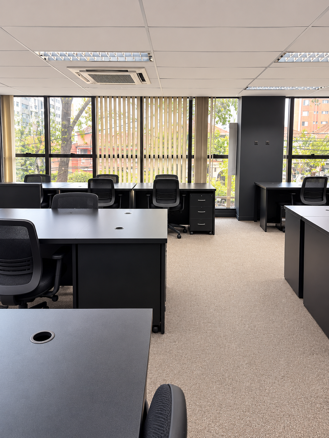 Foto da sala Escritório privativo para 23 posições · 70 a 80 m² em Lourdes, Belo Horizonte (1/3)