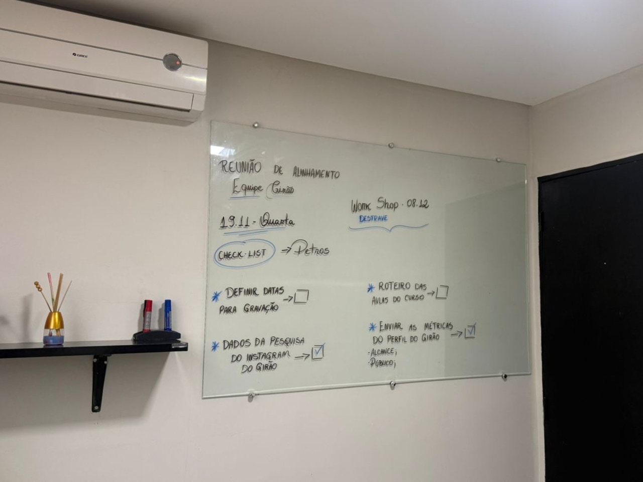Foto da sala Sala de Renião 02 — Multicerti Coworking (3/10)