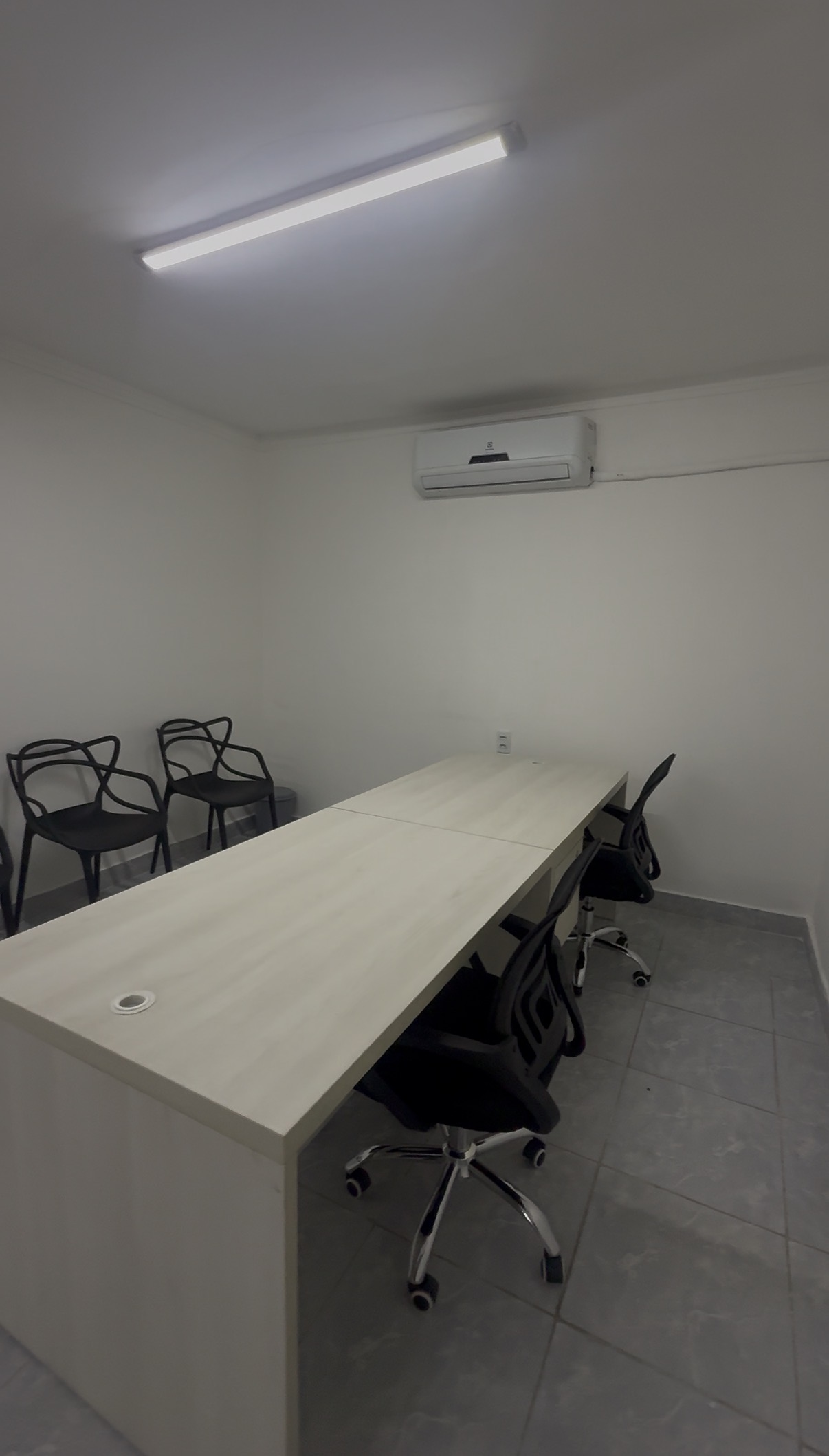 Foto da sala Escritório privativo para 12 posições · 20 a 30 m² em Maurício de Nassau, Caruaru (3/3)