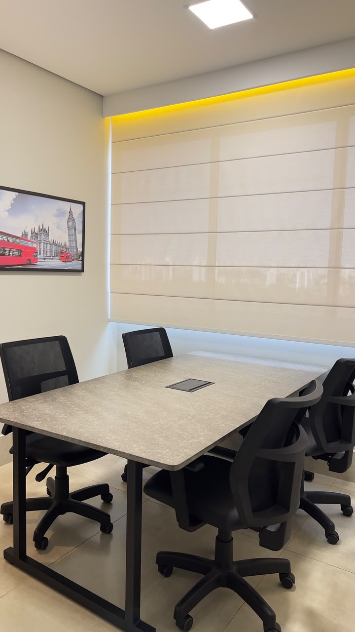 Foto de la sala Oficina privada para 4 puestos · 0 a 10 m² en Jardim Mariana, Cuiabá (3/3)
