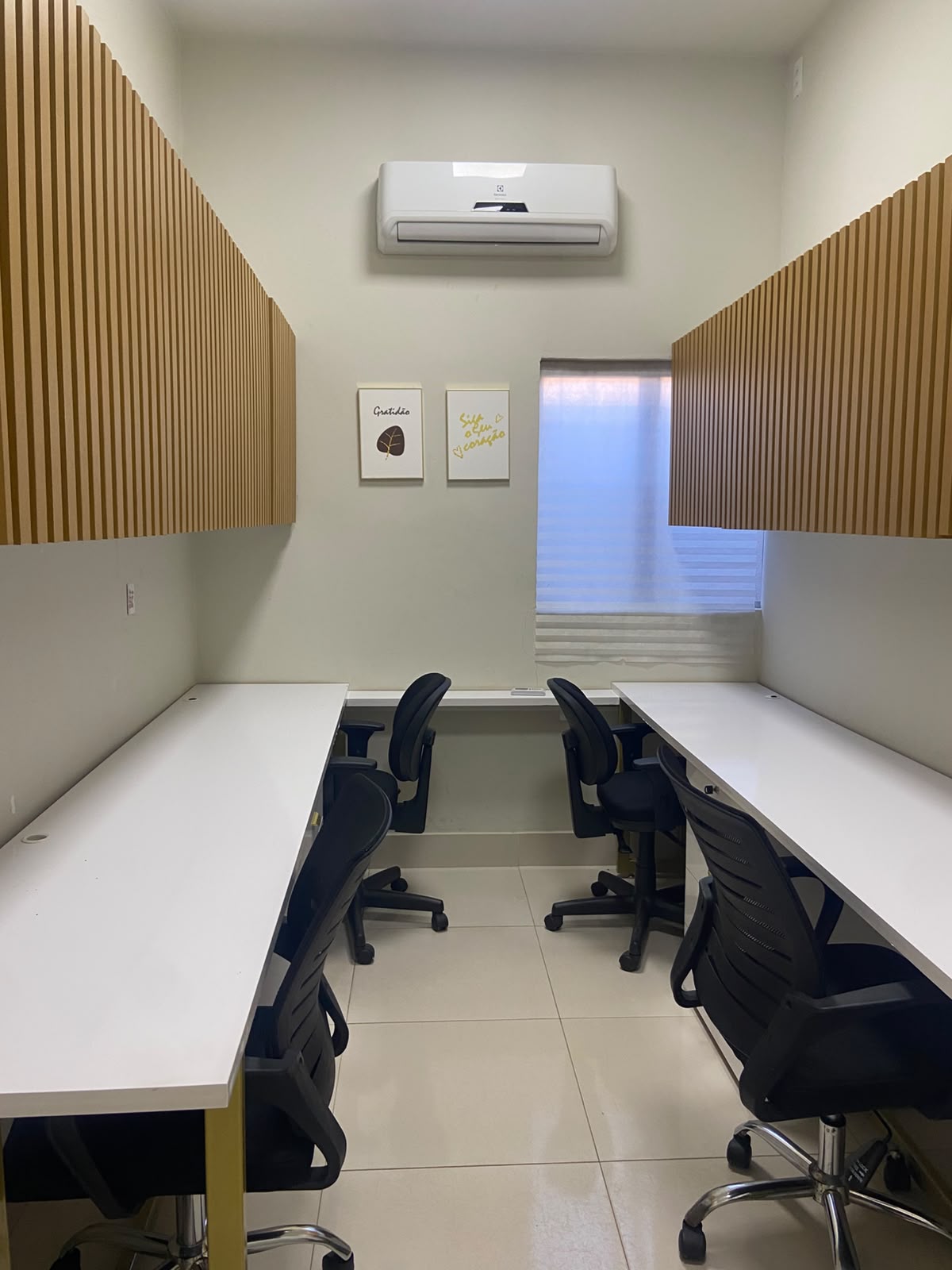 Foto de la sala Oficina privada para 5 puestos · 10 a 20 m² en Amapá, Marabá (1/3)
