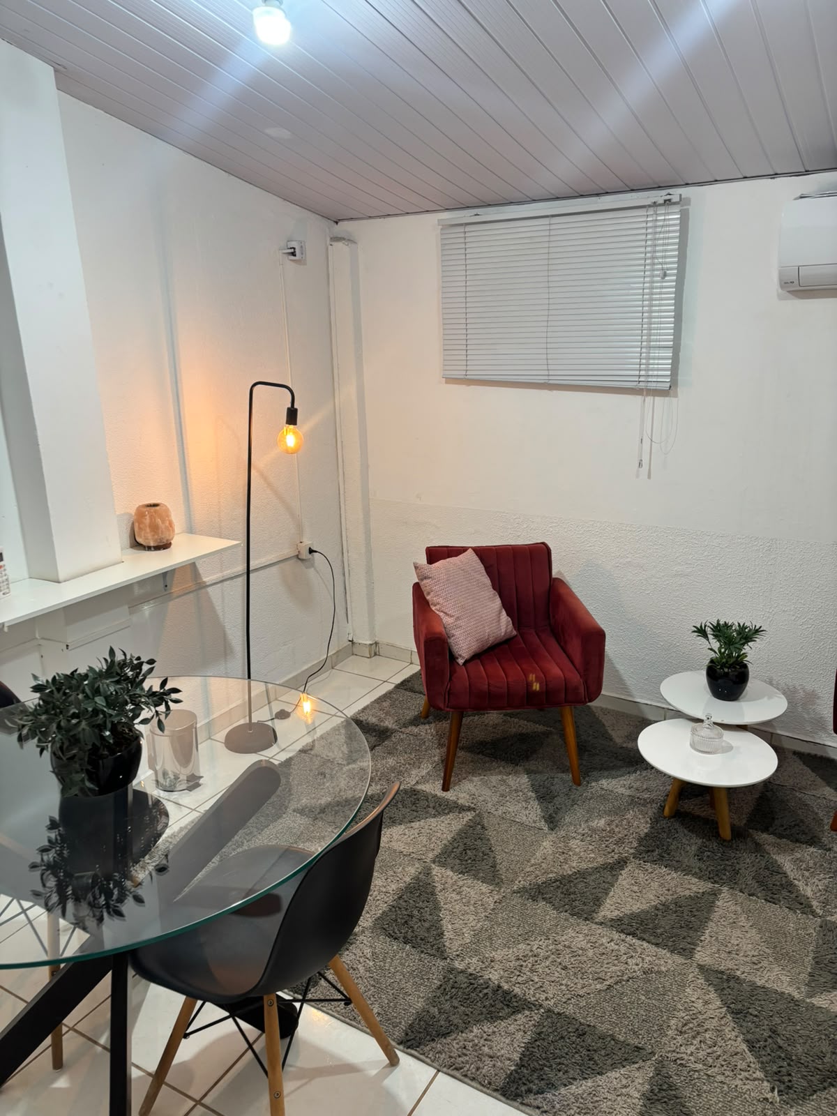 Foto de la sala Oficina privada para 4 puestos · 10 a 20 m² en Bela Vista, Passos (3/3)
