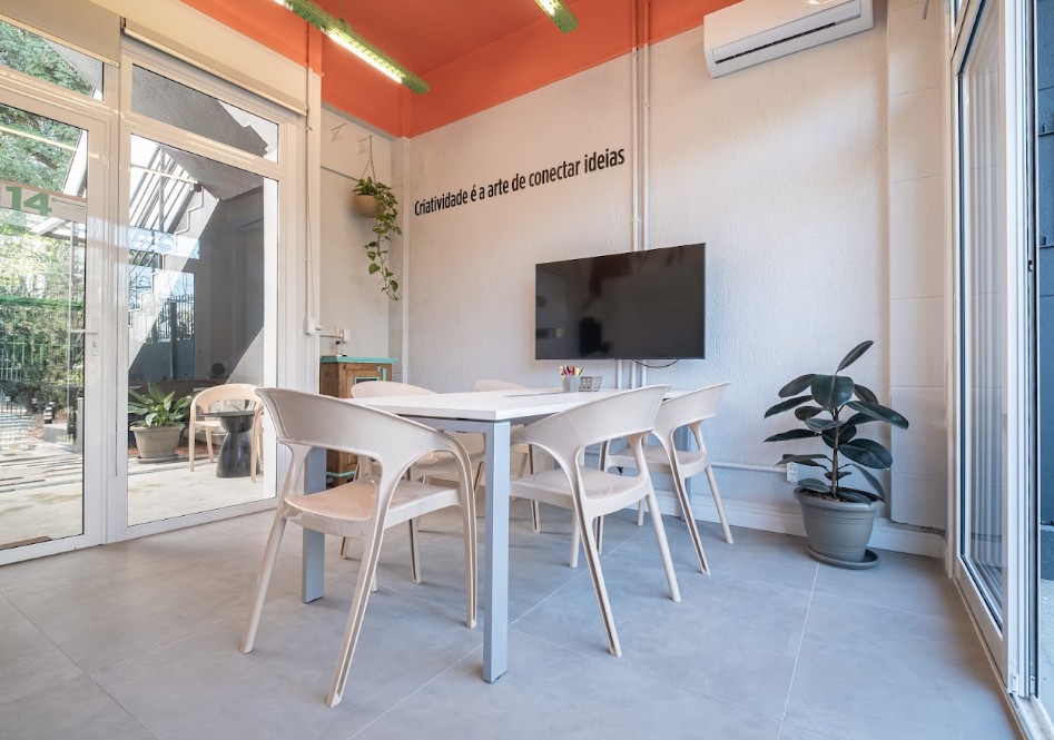 Sala de reunião Ficus — Santana, Porto Alegre/RS