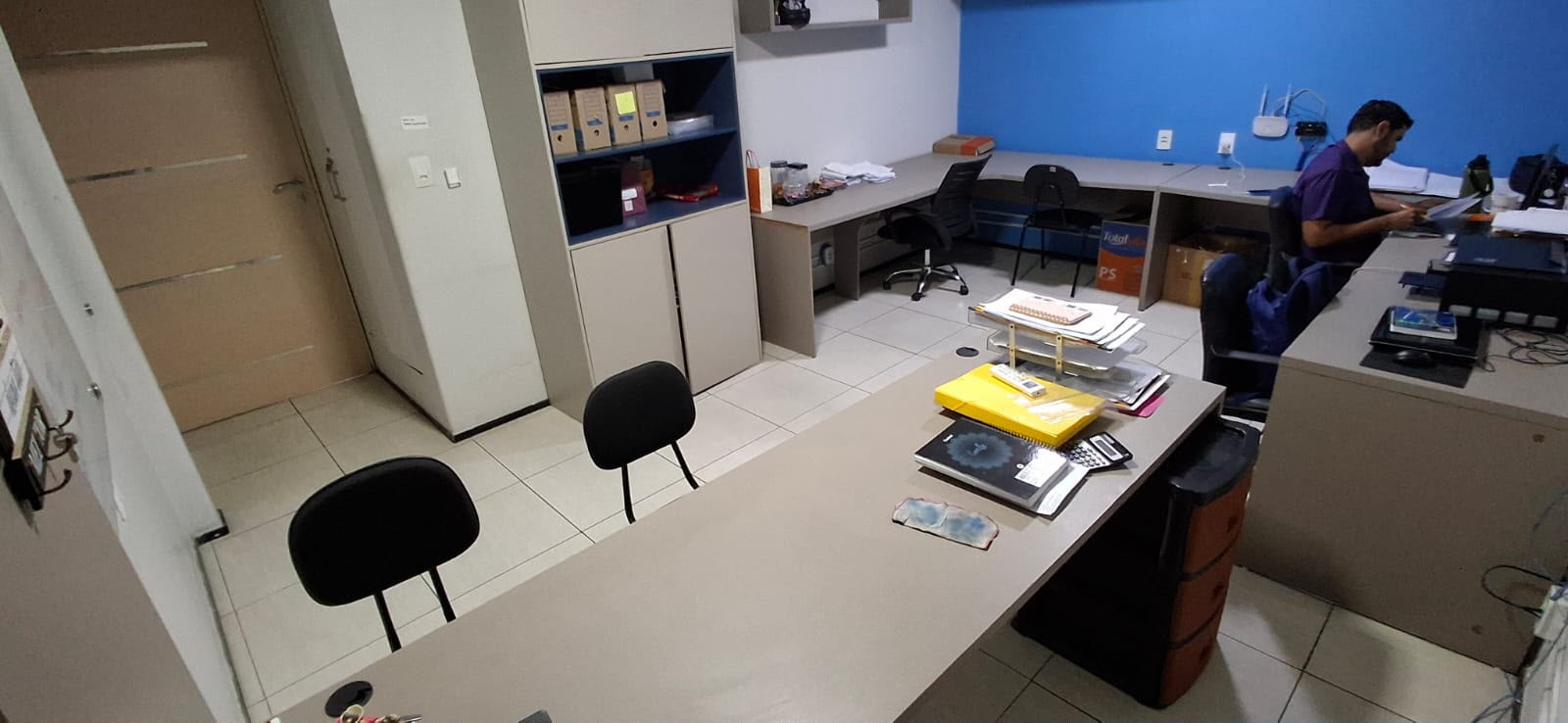 Foto da sala Escritório privativo para 11 posições · 30 a 40 m² em Centro, Sobral (1/3)