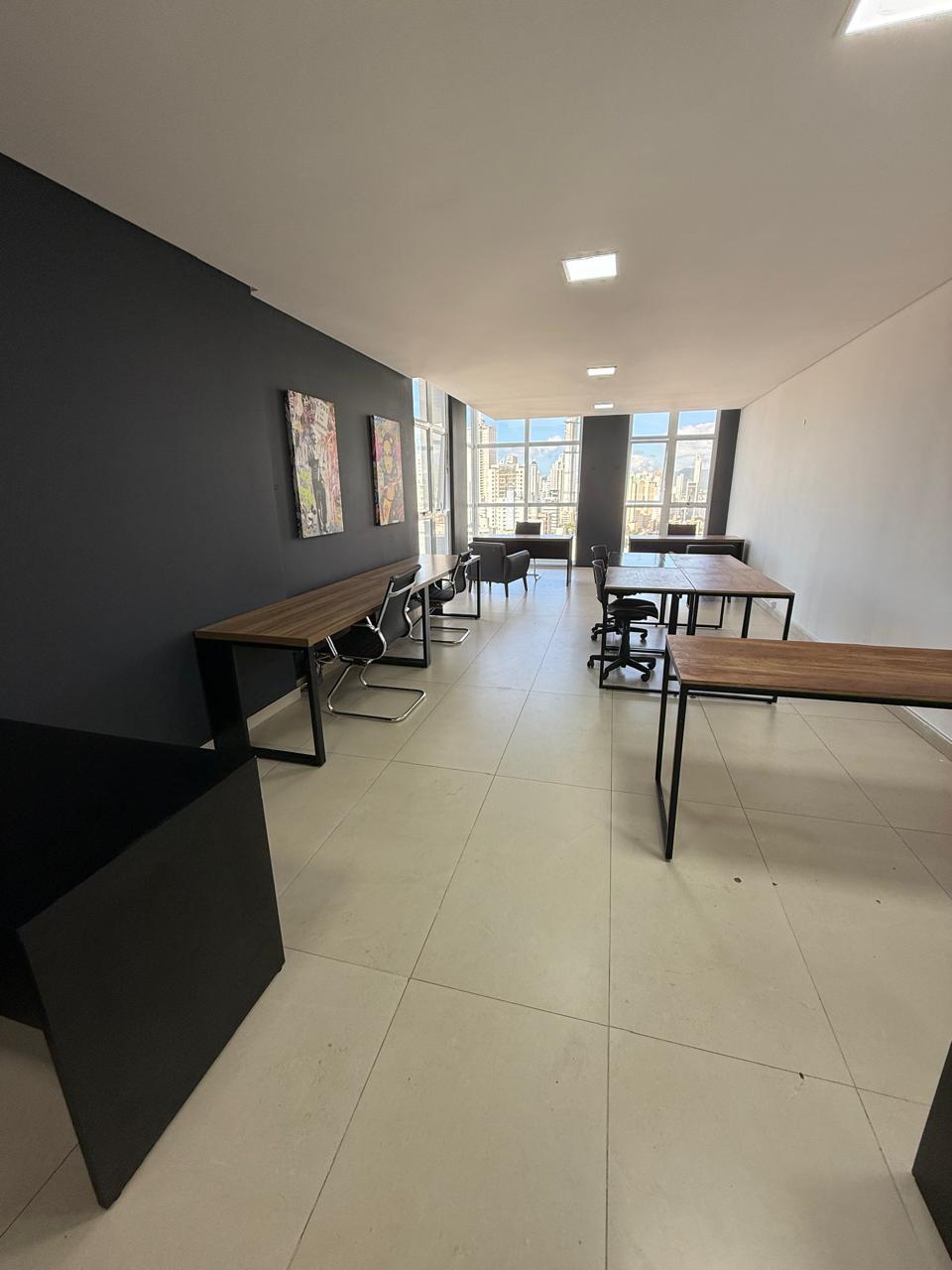 Foto da sala Escritório privativo para 10 posições · 30 a 40 m² em Centro, Balneário Camboriú (2/3)