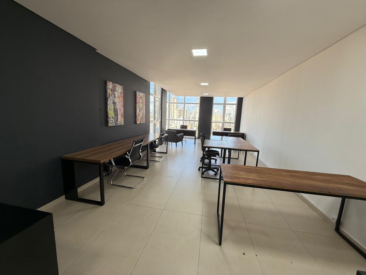 Foto da sala Escritório privativo para 10 posições · 30 a 40 m² em Centro, Balneário Camboriú (3/3)