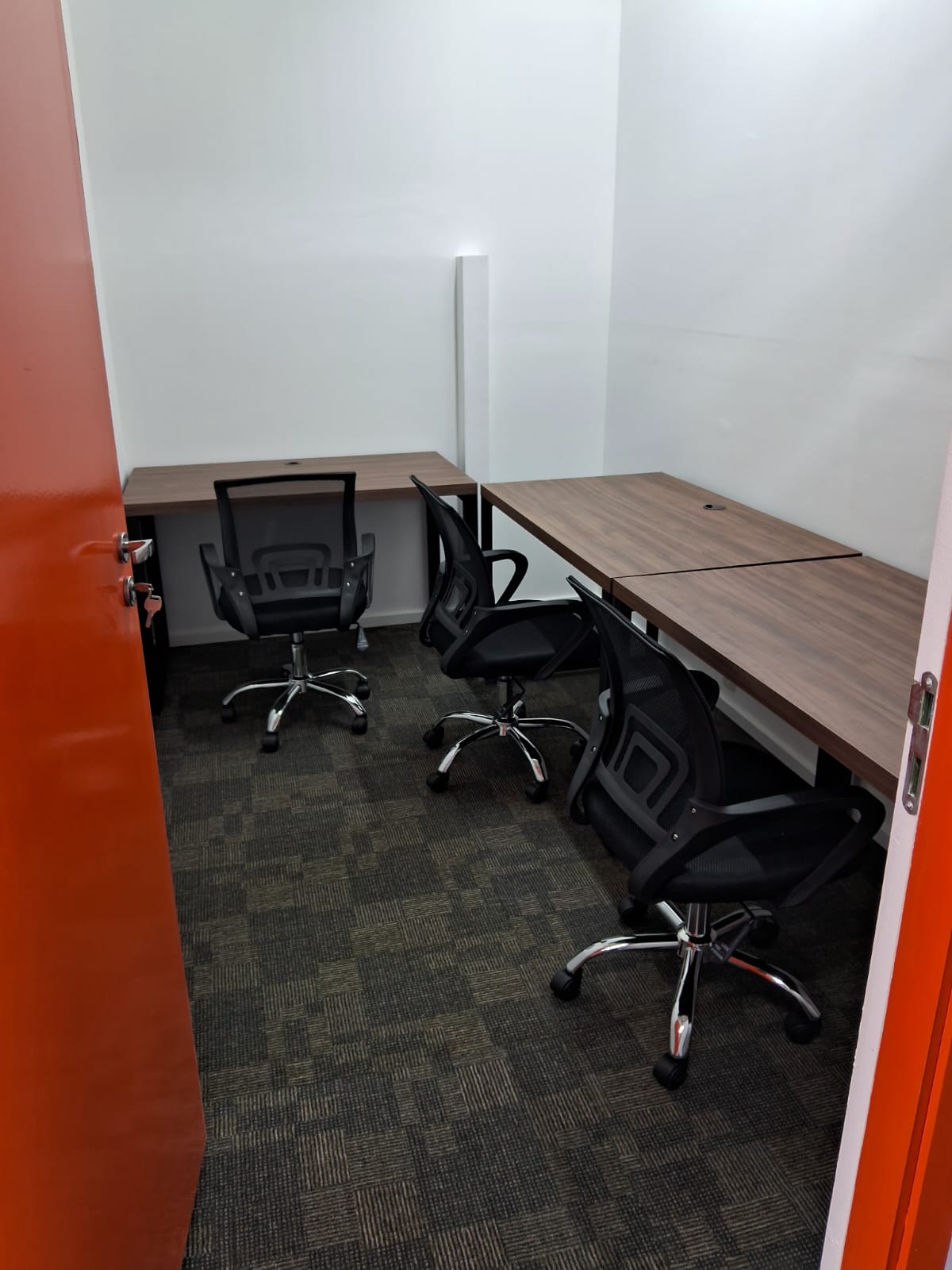 Foto da sala Escritório privativo para 2 posições · 0 a 10 m² em Jardim do Mar, São Bernardo do Campo (3/3)