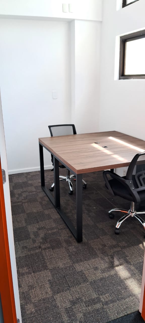 Foto da sala Escritório privativo para 2 posições · 0 a 10 m² em Jardim do Mar, São Bernardo do Campo (1/3)