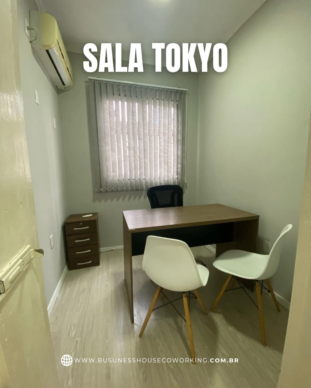 Foto de la sala Oficina privada para 2 puestos · 0 a 10 m² en Centro, Santa Maria (2/3)